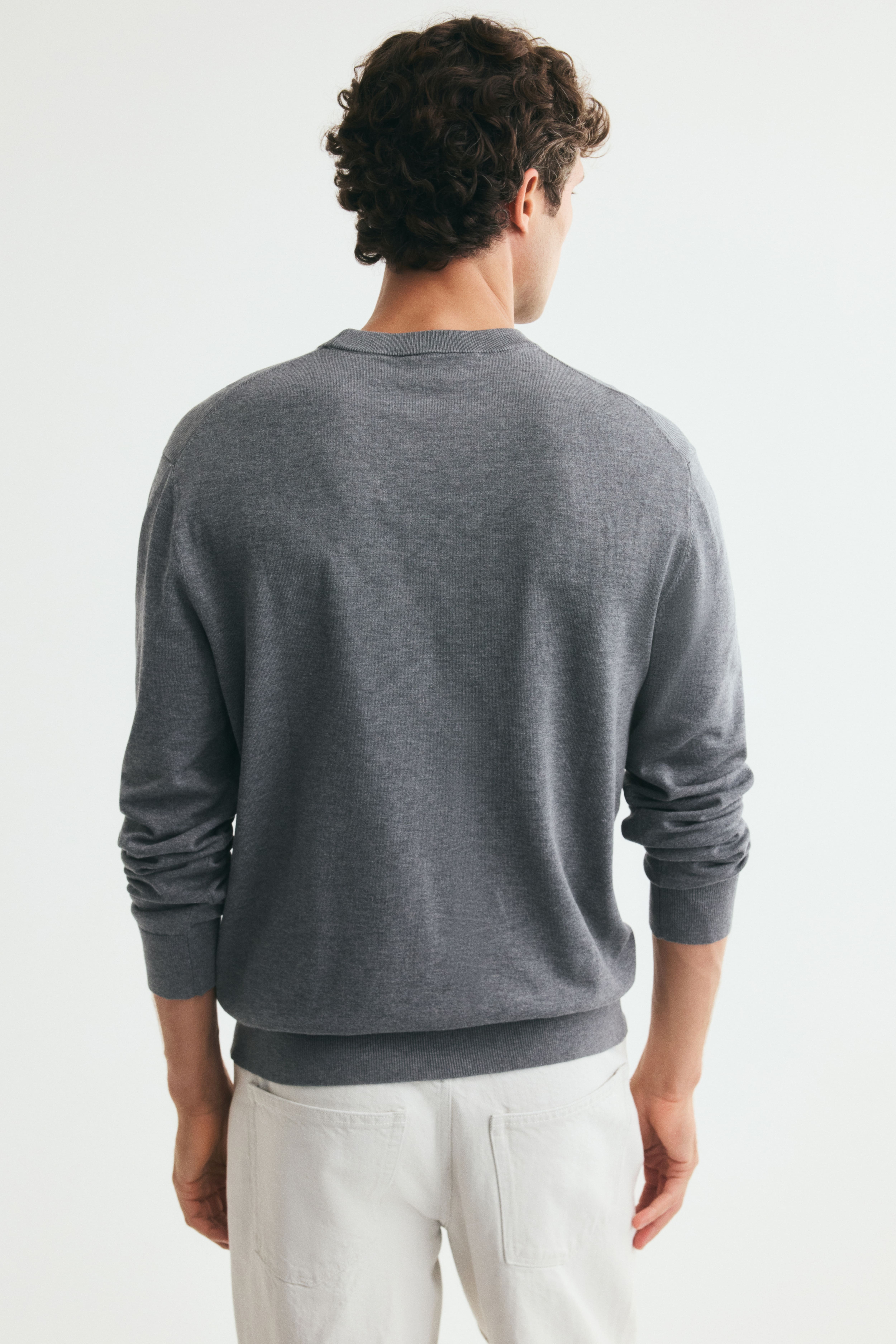 Chandail classique en fin tricot