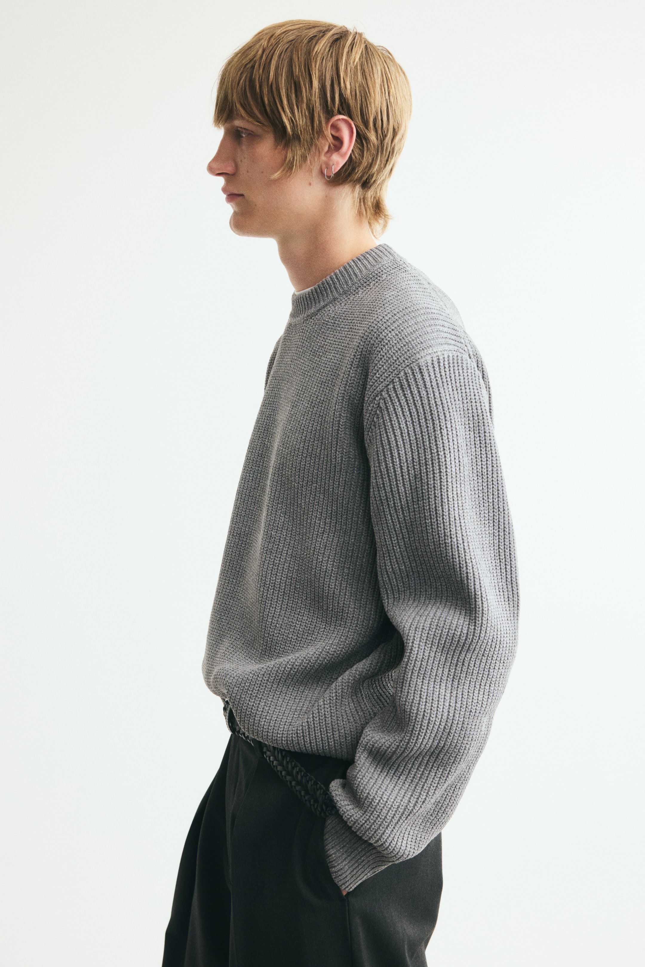 Relaxed-Fit Rib-Knit Sweater