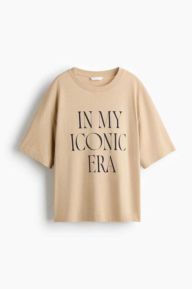 Printed T-shirt - Beige/In My Iconic Era/Red/Essentials 2.0 - 1