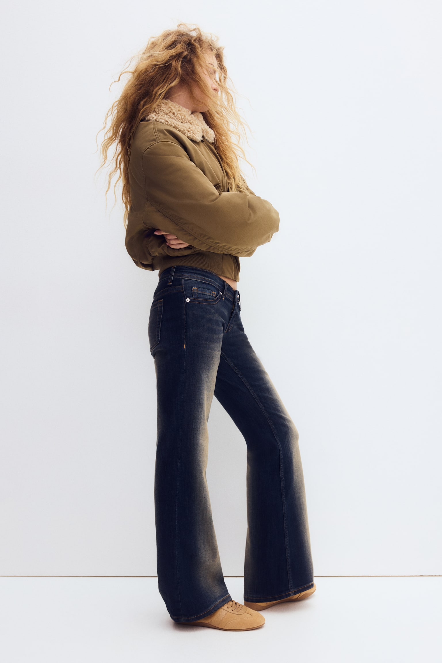 Flared Leg Ultra Low Waist Jeans - Bleu denim foncé/Bleu denim/Bleu denim clair - 7