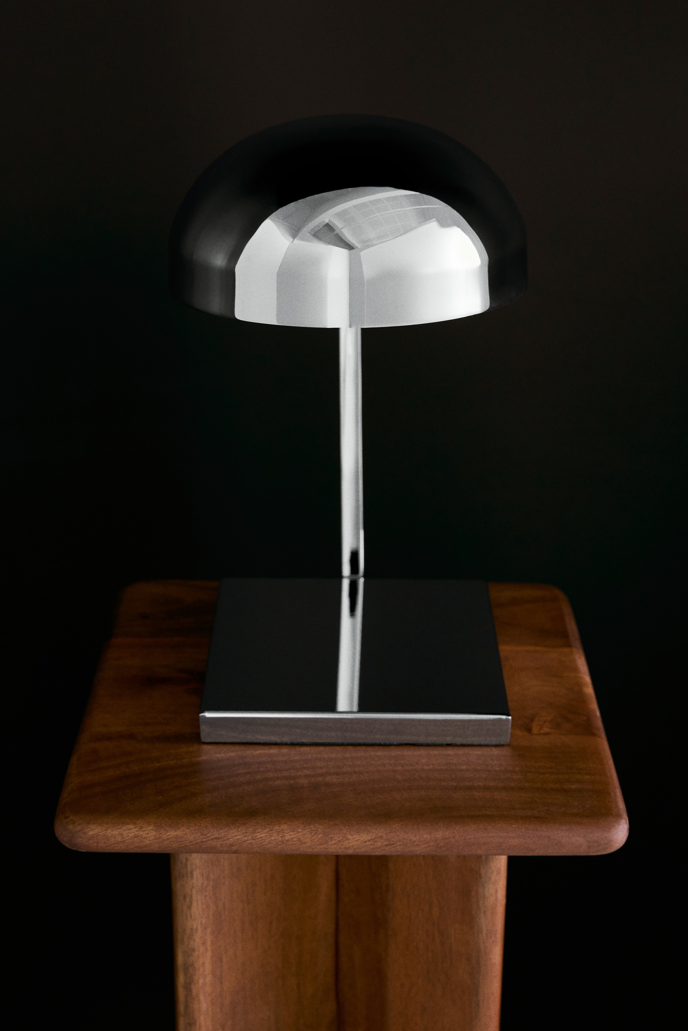 Metal table lamp - Silver-coloured