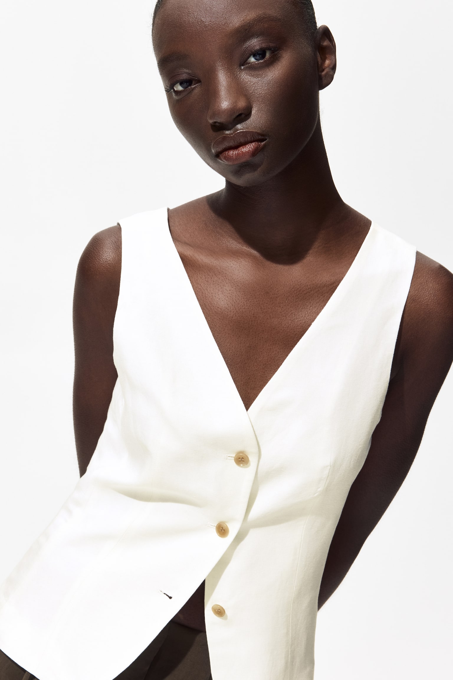 וסט מתערובת פשתן - לבן/אדום כהה/חום כהה - 4