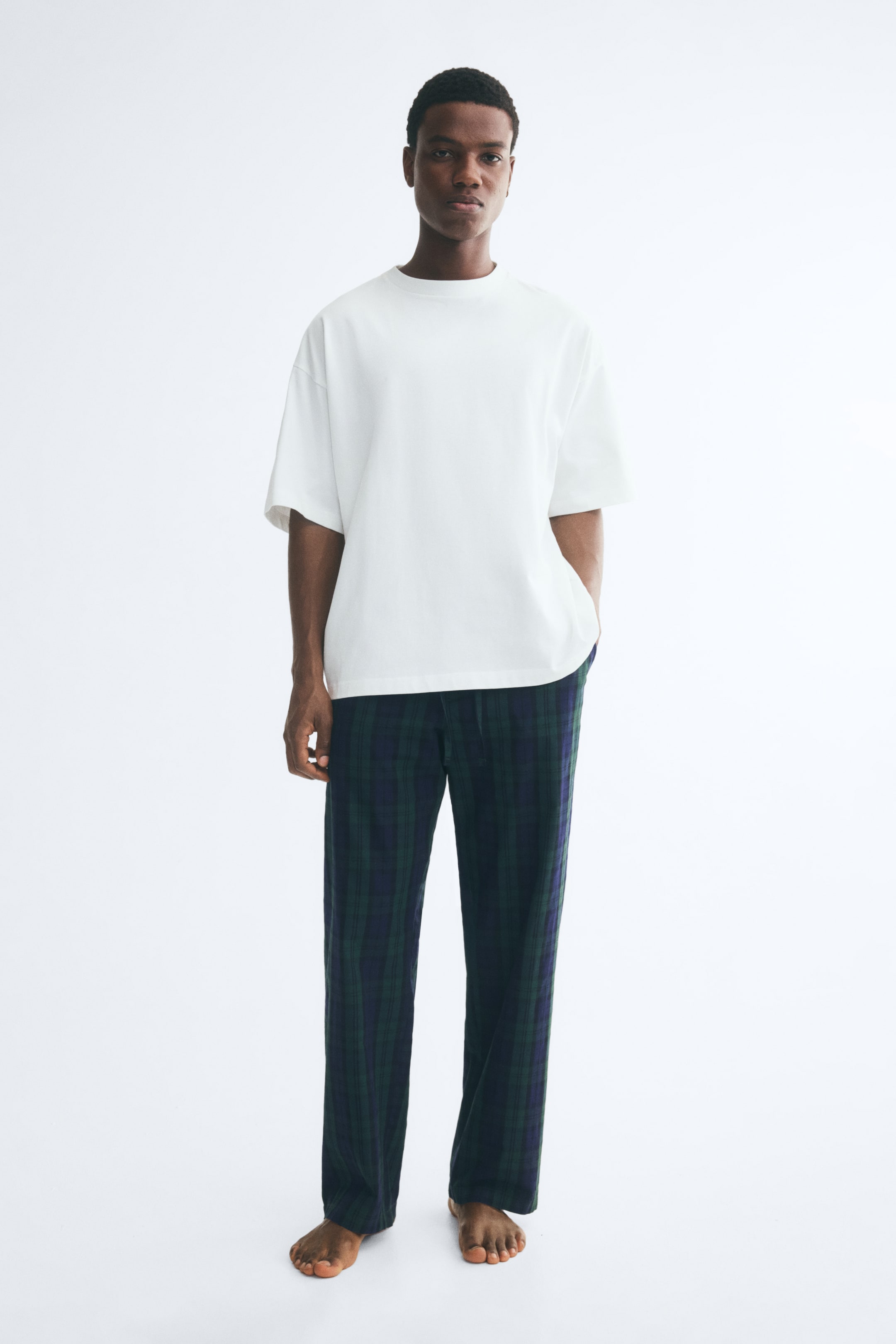 View larger image: Relaxed Fit Poplin trousers - Dark green/Checked - Men | H&M 1
