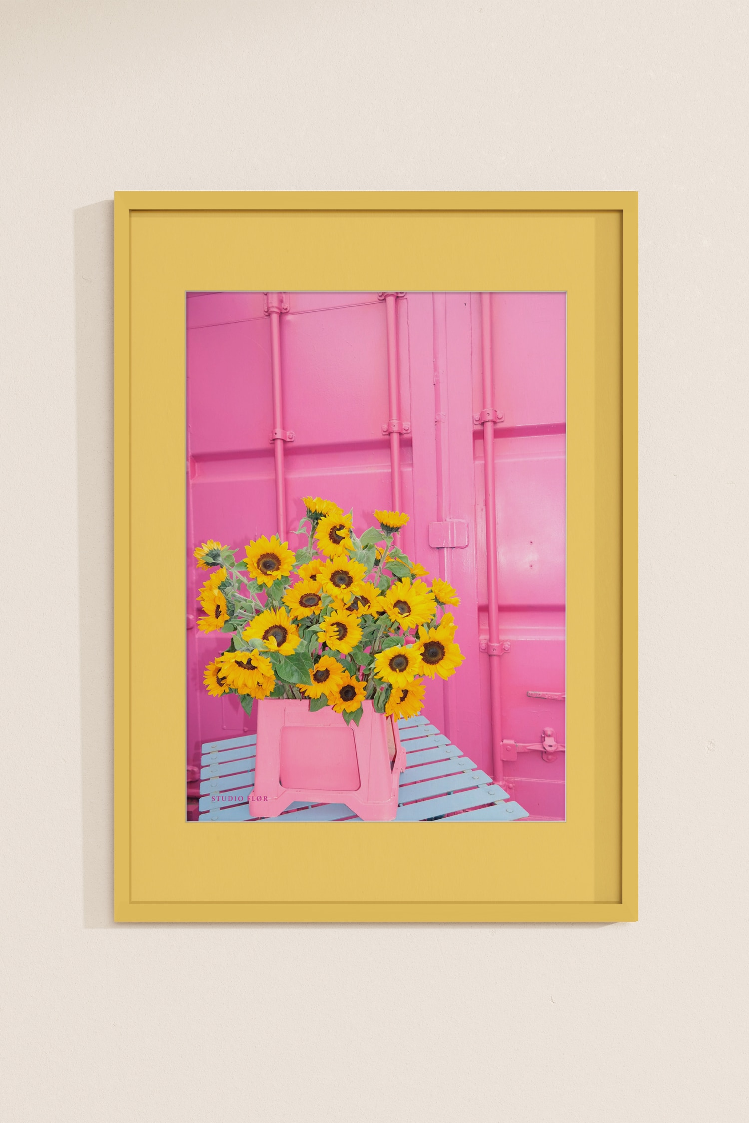 Studio Flør - Shining Mess (framed) - Pink/blomster