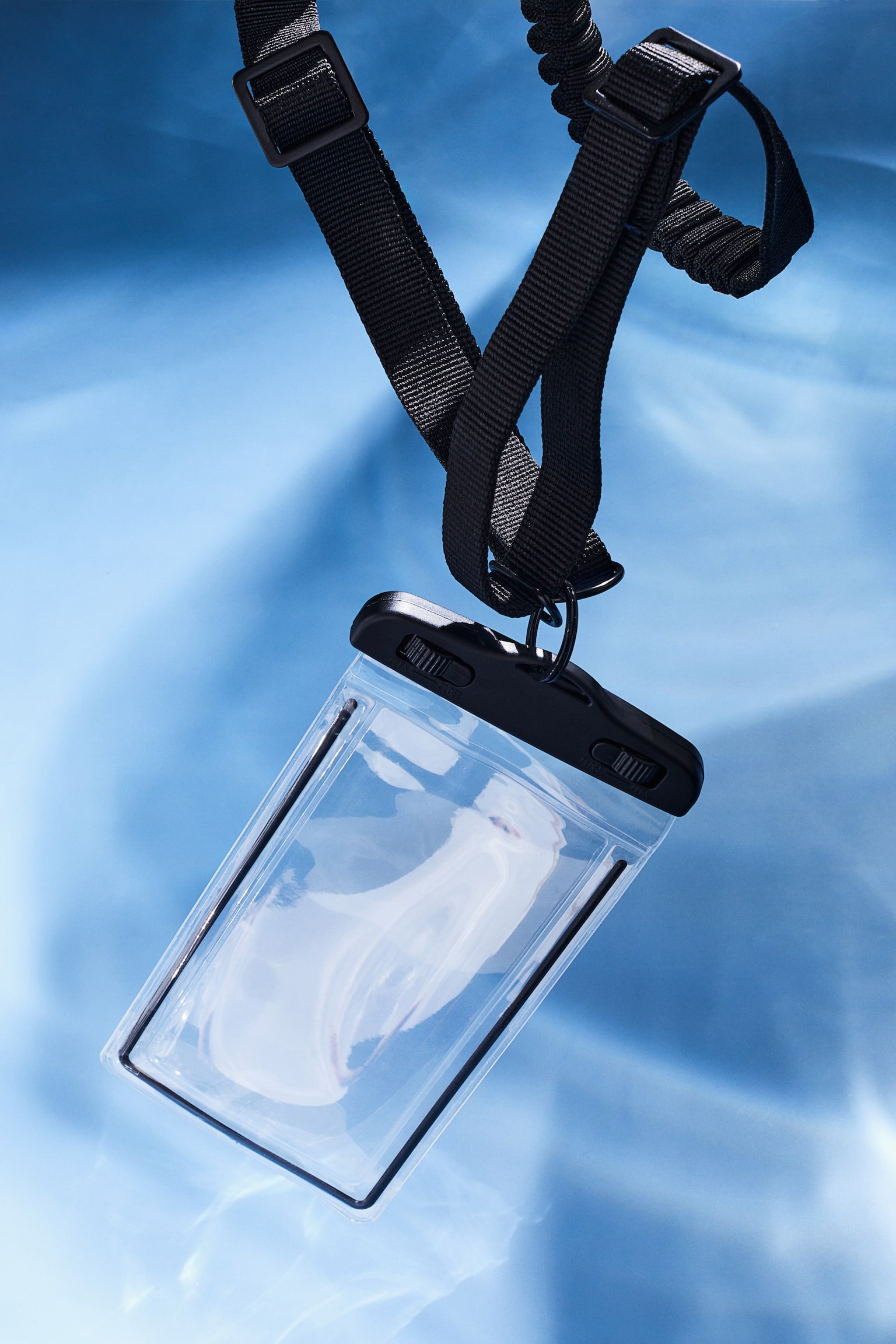 Vattentät pouch - Transparent/Svart - 1