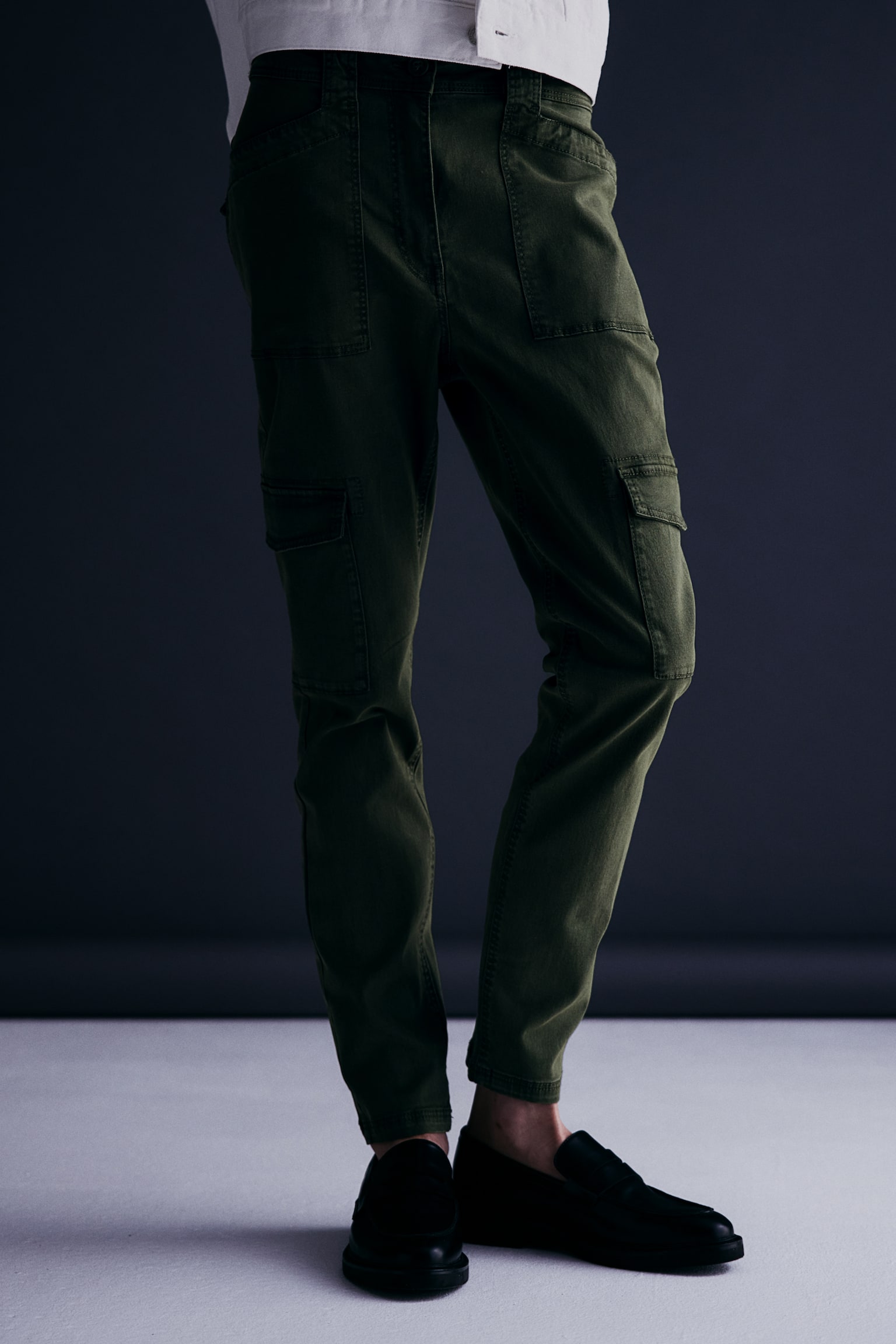 Lyocell-blend cargo trousers - Khaki green - 3