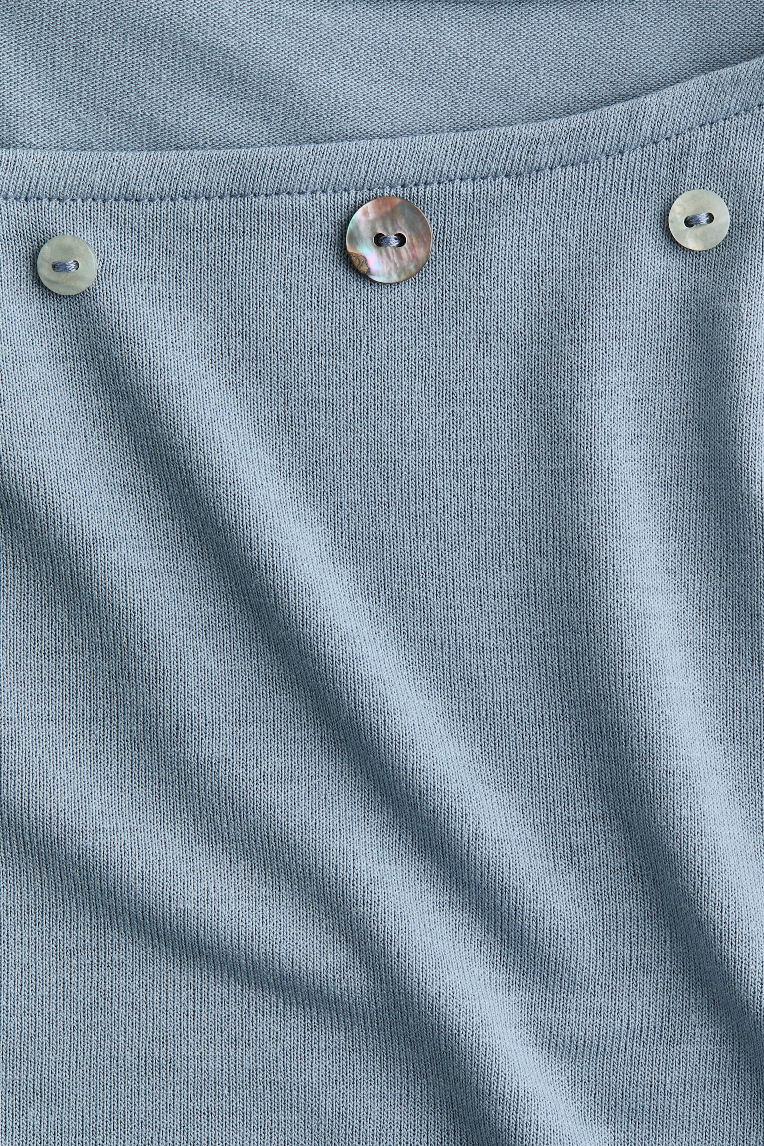 Женский топ H&M Button-Detail Boat-Neck Top, цвет: Светлый пыльный синий — фото 5
