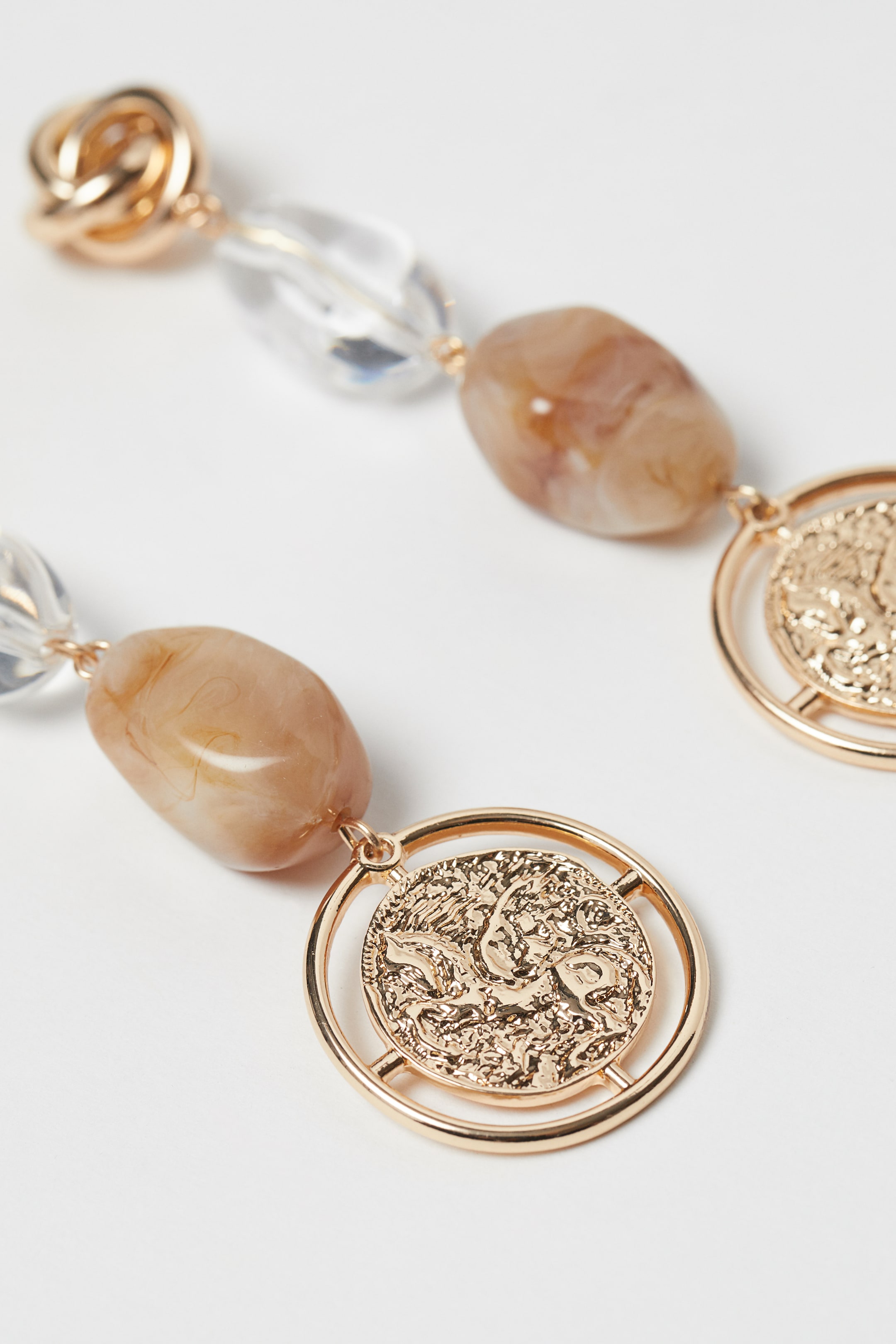 Größeres Bild ansehen: Lange Ohrringe - Goldfarben - Ladies | H&M DE 2