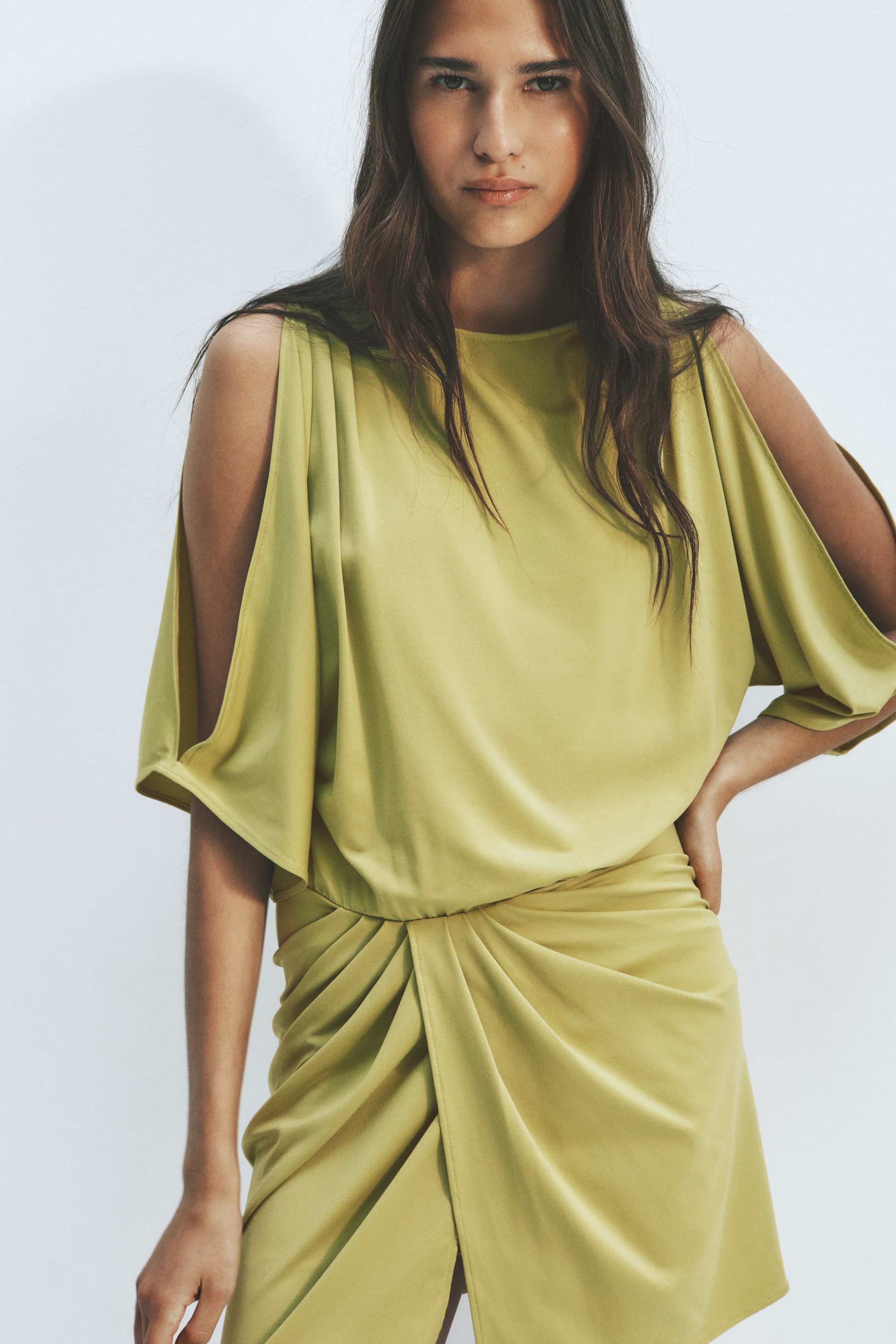 Женские платья H&M Draped Open-Shoulder Dress — фото 3