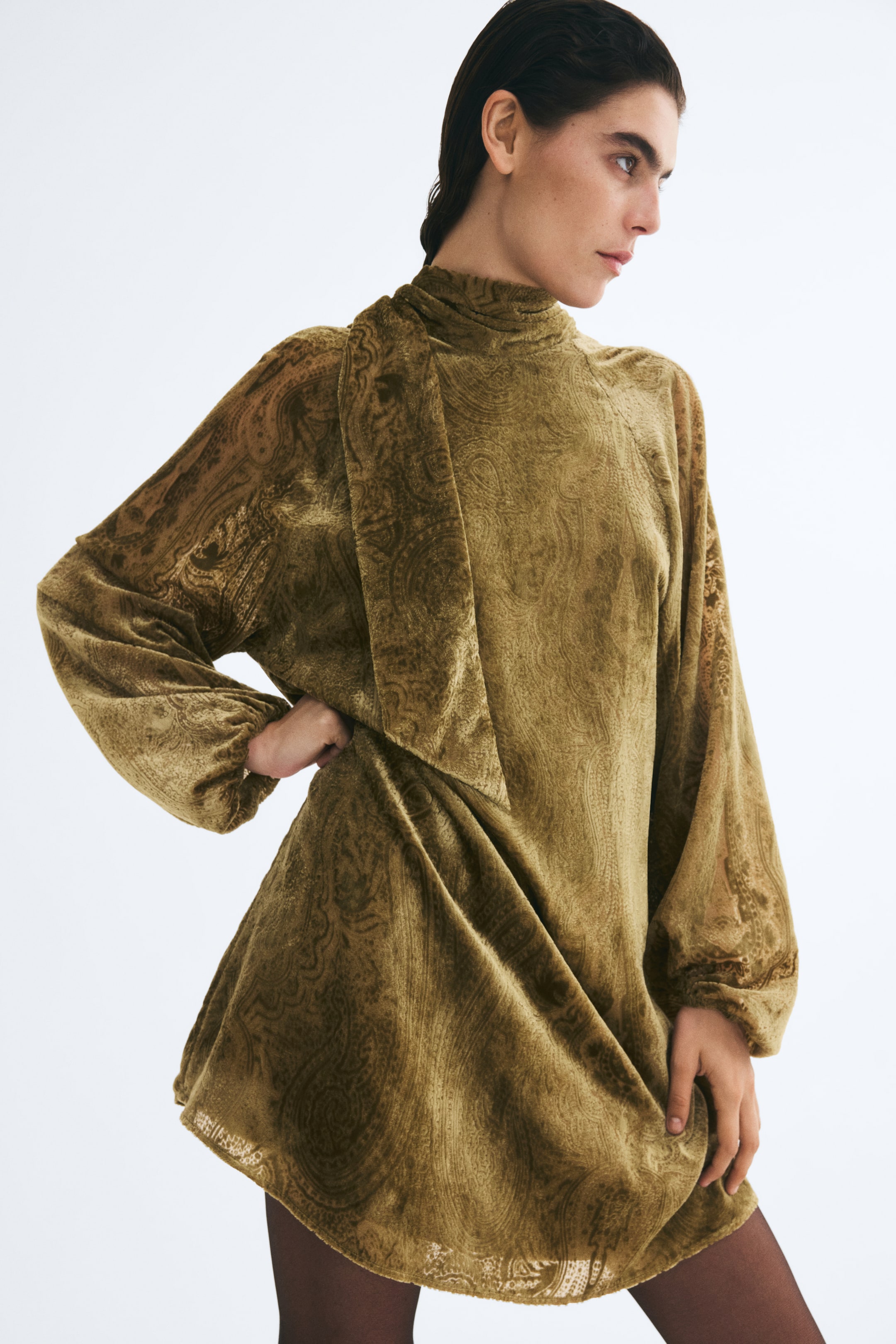 View larger image: Scarf-collar jacquard-velvet dress - Khaki green/Paisley pattern - Ladies | H&M 1