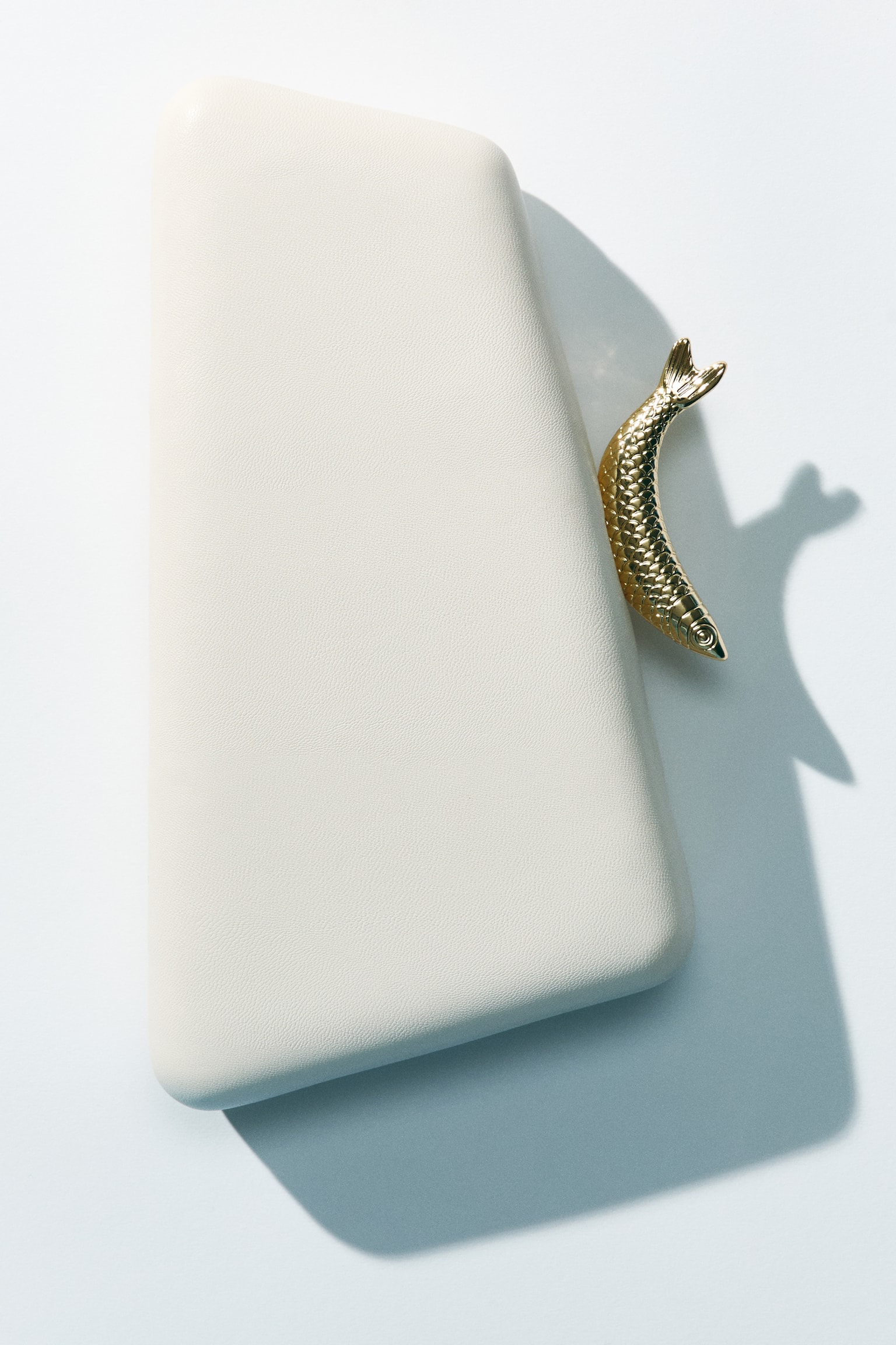 Asymmetric clutch - Cream - 1
