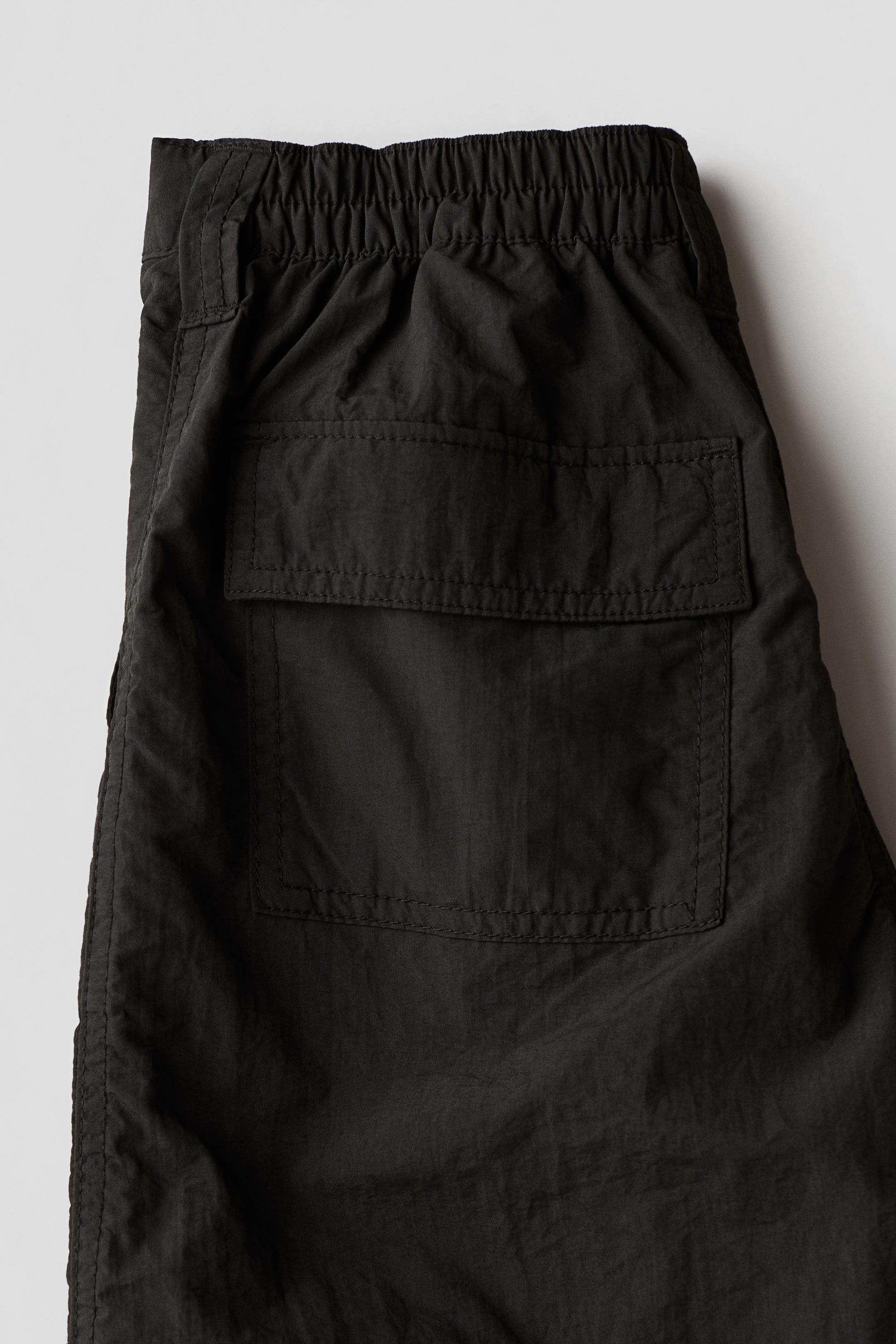 Wide-leg Cargo Pants