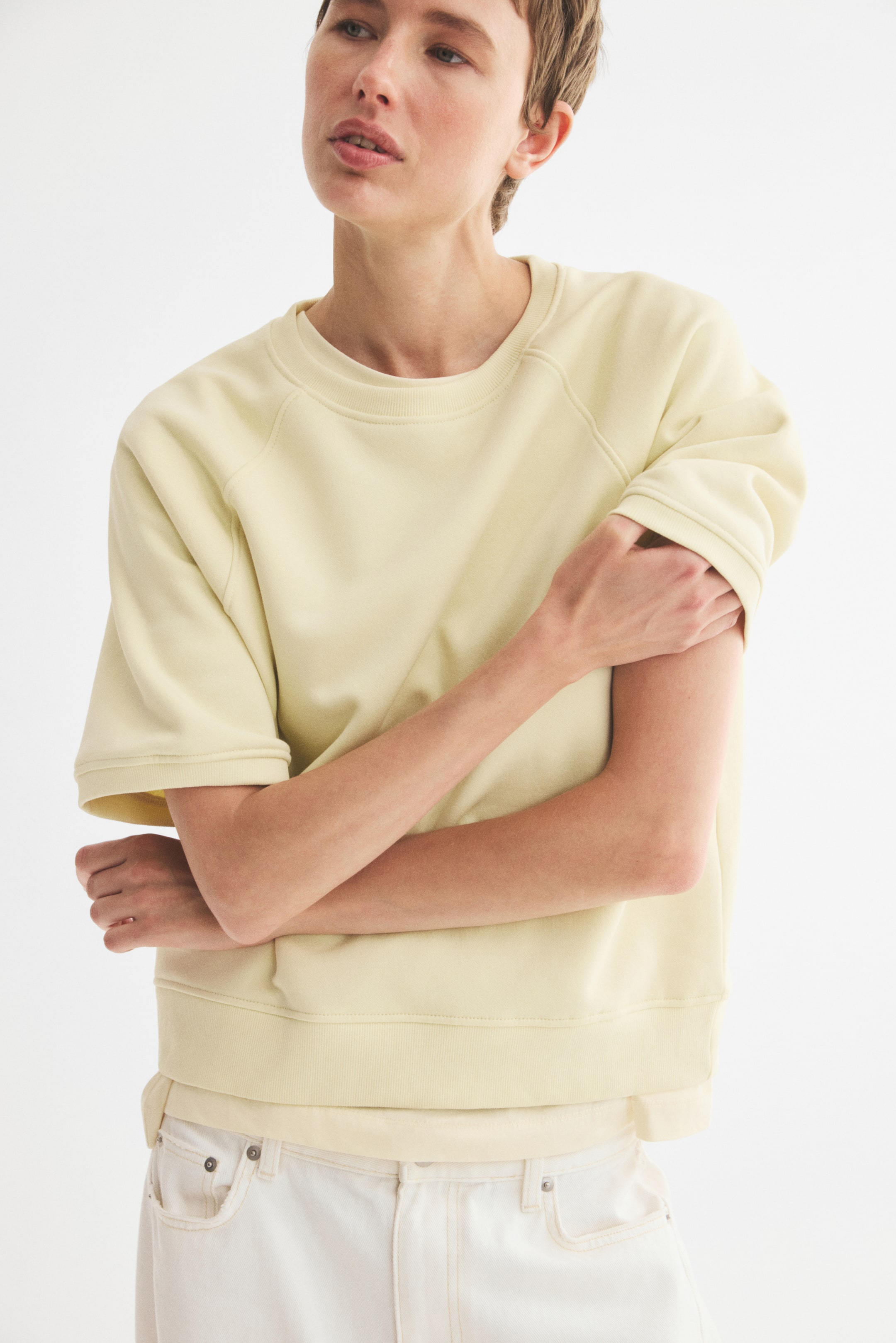 Größeres Bild anzeigen: Sweatshirt mit Kurzarm - Hellgelb - Ladies | H&M AT 2