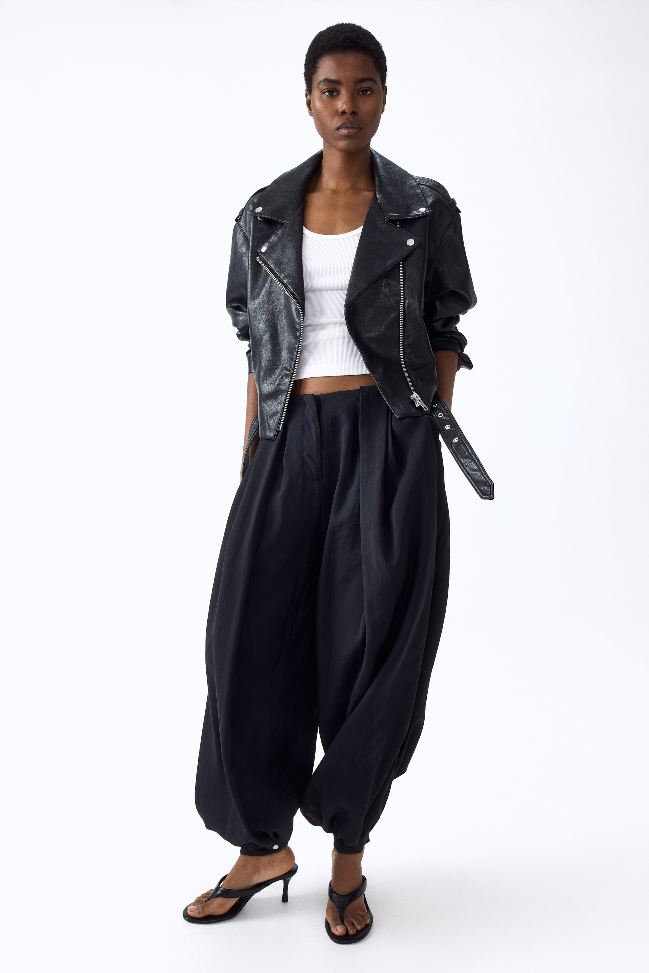 Женские куртки H&M Coated Biker Jacket — фото 3