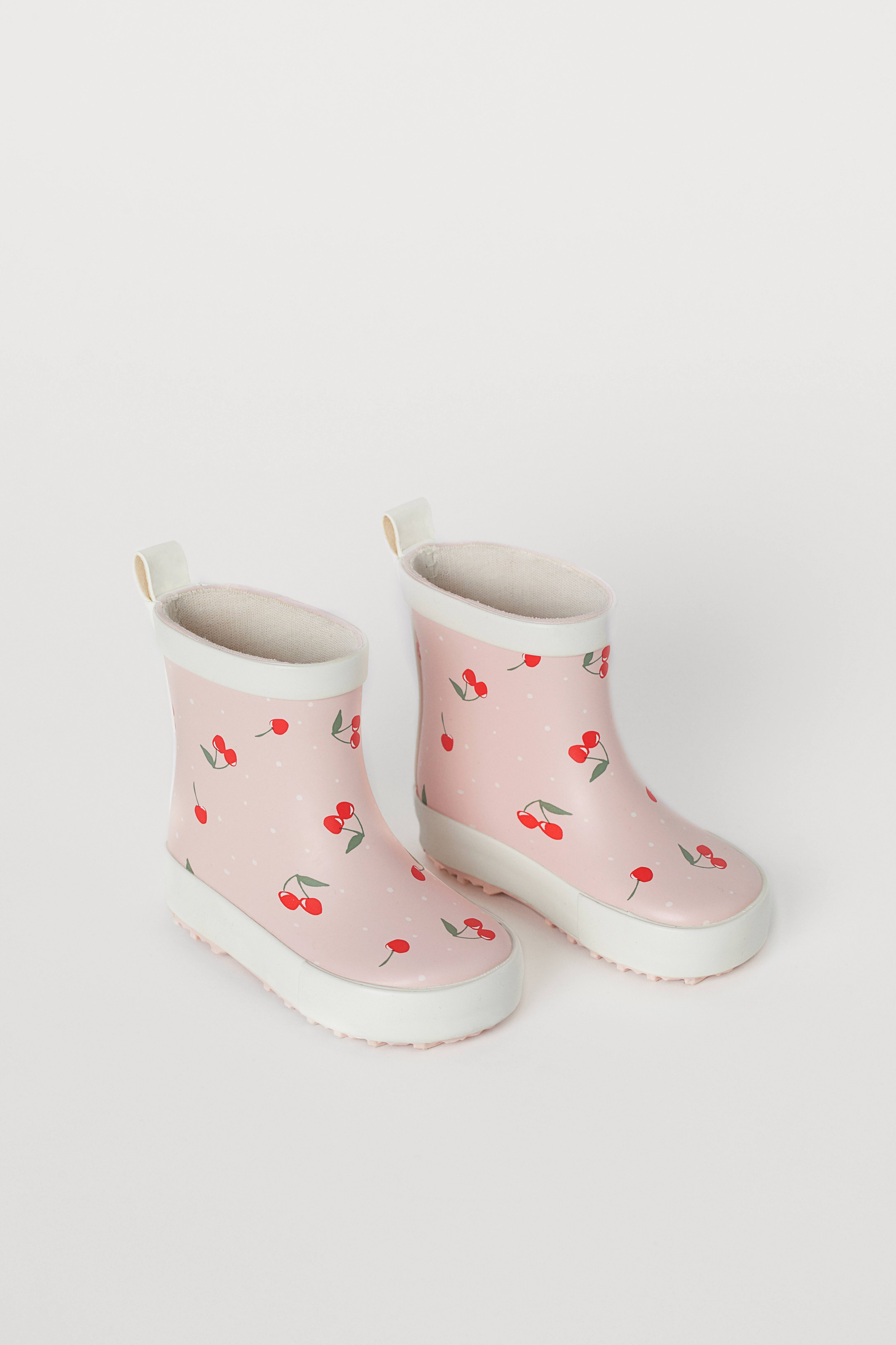 H&m orders rain boots