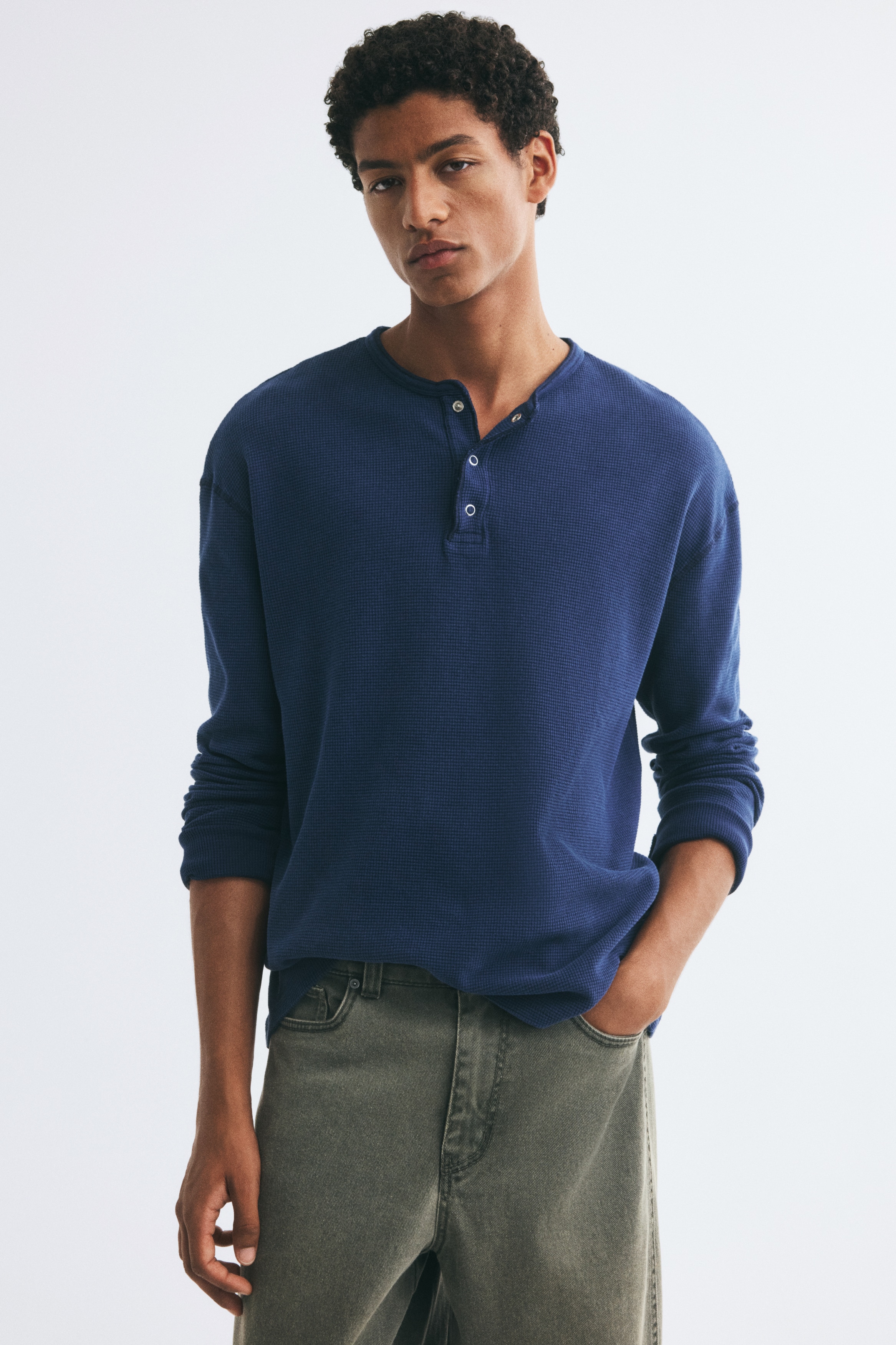 Relaxed Fit Waffled Henley topModel