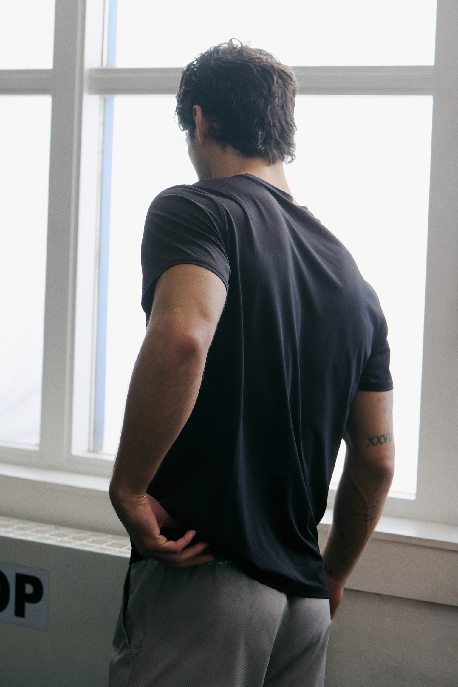 T-shirt sportiva in mesh con DryMove™ - Nero/Grigio mélange/Verde scuro/fantasia/Bordeaux chiaro - 2