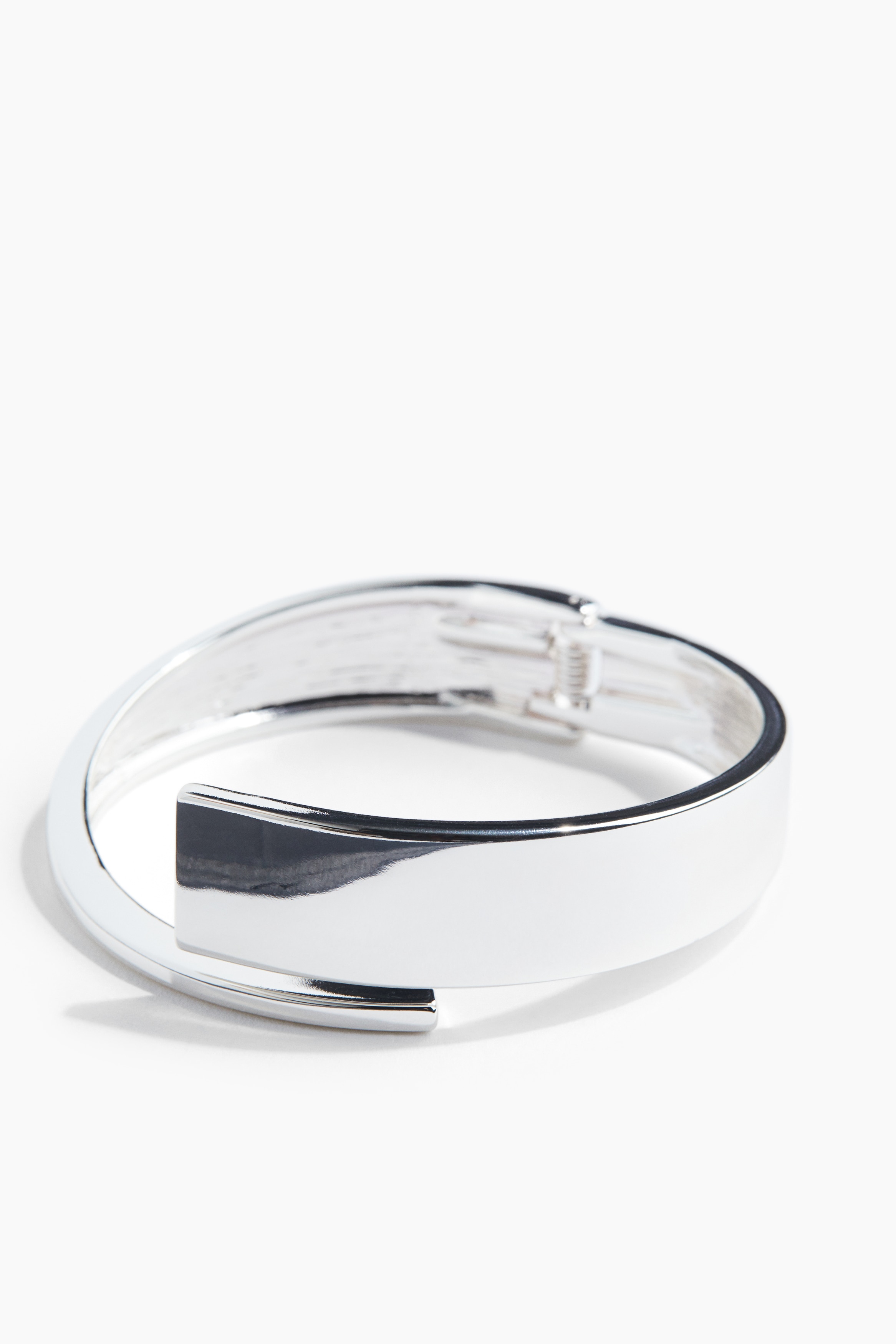 Women's Silver-colored Hinged Cuff Bracelet | H&M CA