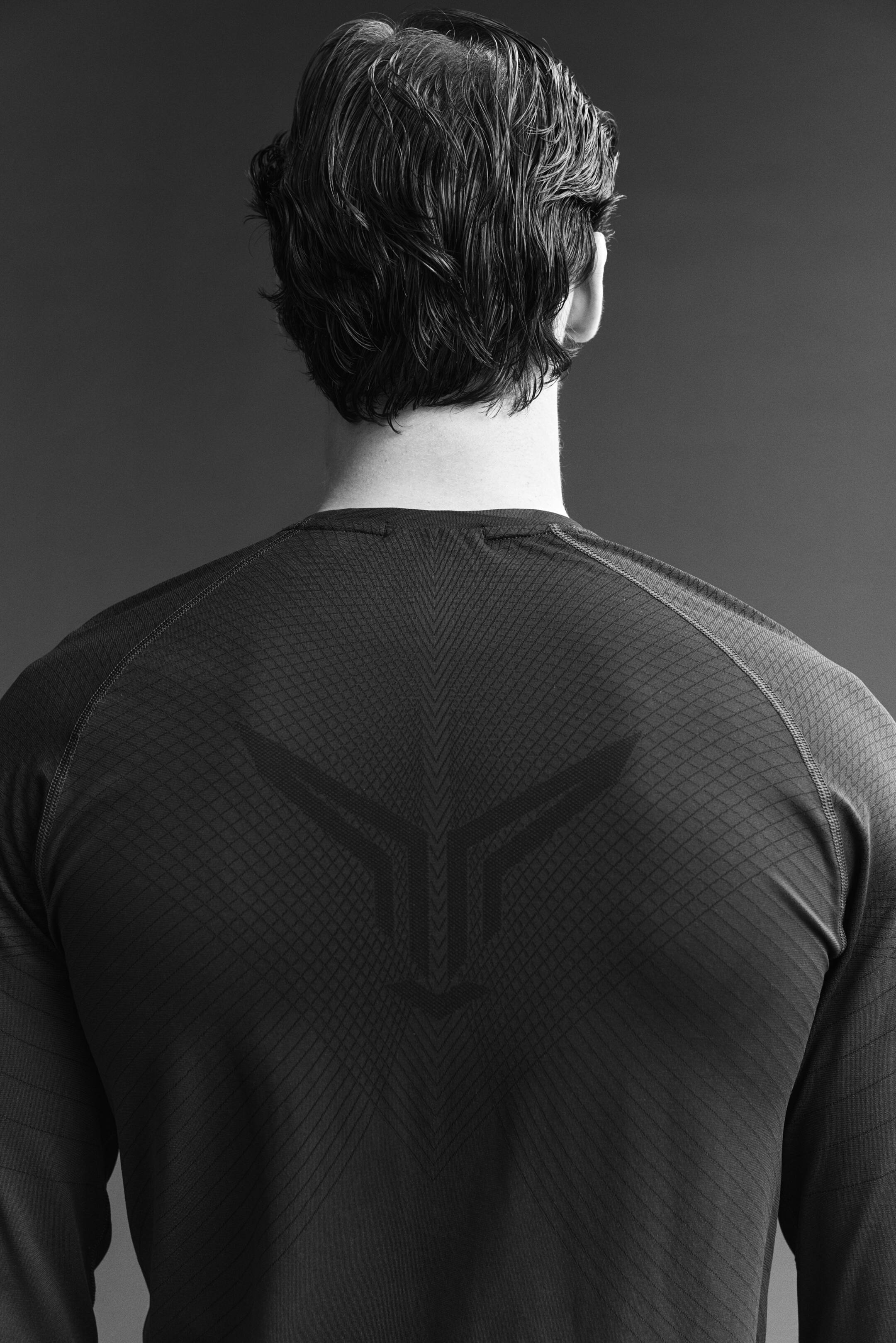 拡大画像を表示: マッスルフィット スポーツトップス DryMove™ - ダークネイビーブルー／Move Zlatan - Men | H&M JP 4