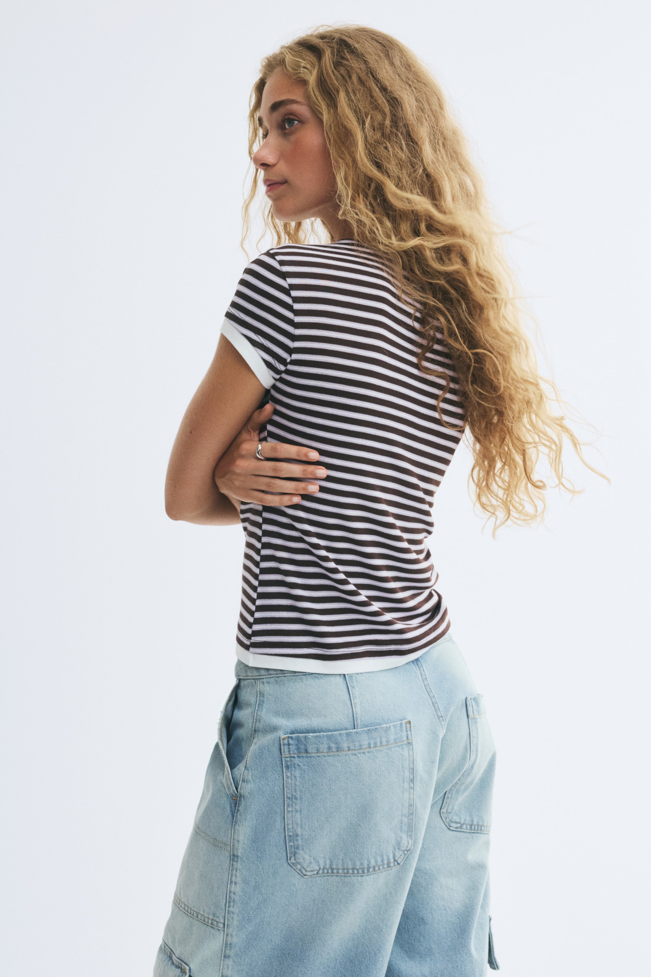 Fitted Contrasting-Trim T-Shirt