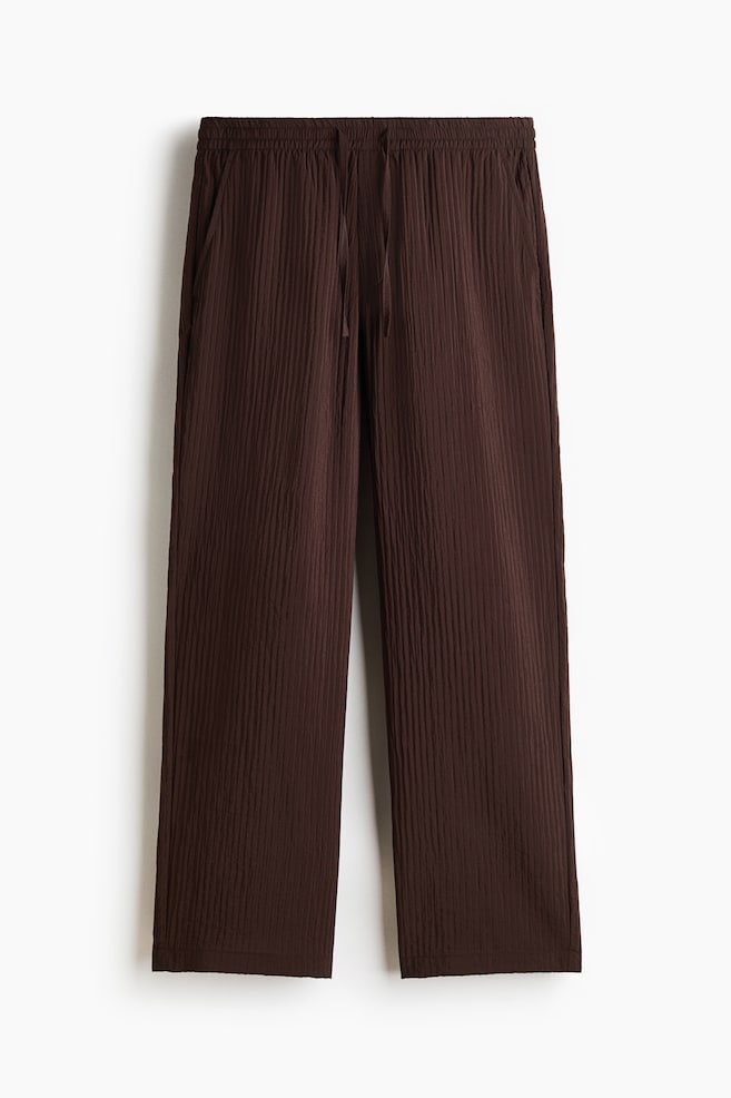 Kalhoty s texturou Relaxed Fit - Dark brown/Vínová/Černá/Bílá/Khaki zelená - 1