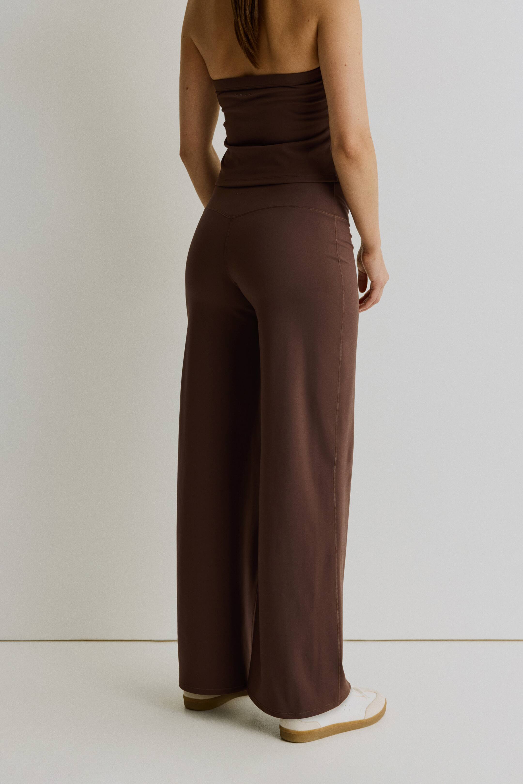 Wide-Leg Sports Pants with SoftMove™