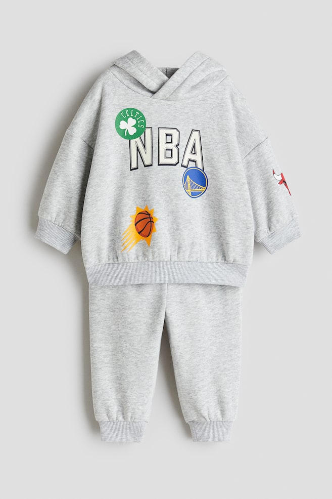 Zweiteiler mit Hoodie und Joggpants - Hellgrau/NBA - 1