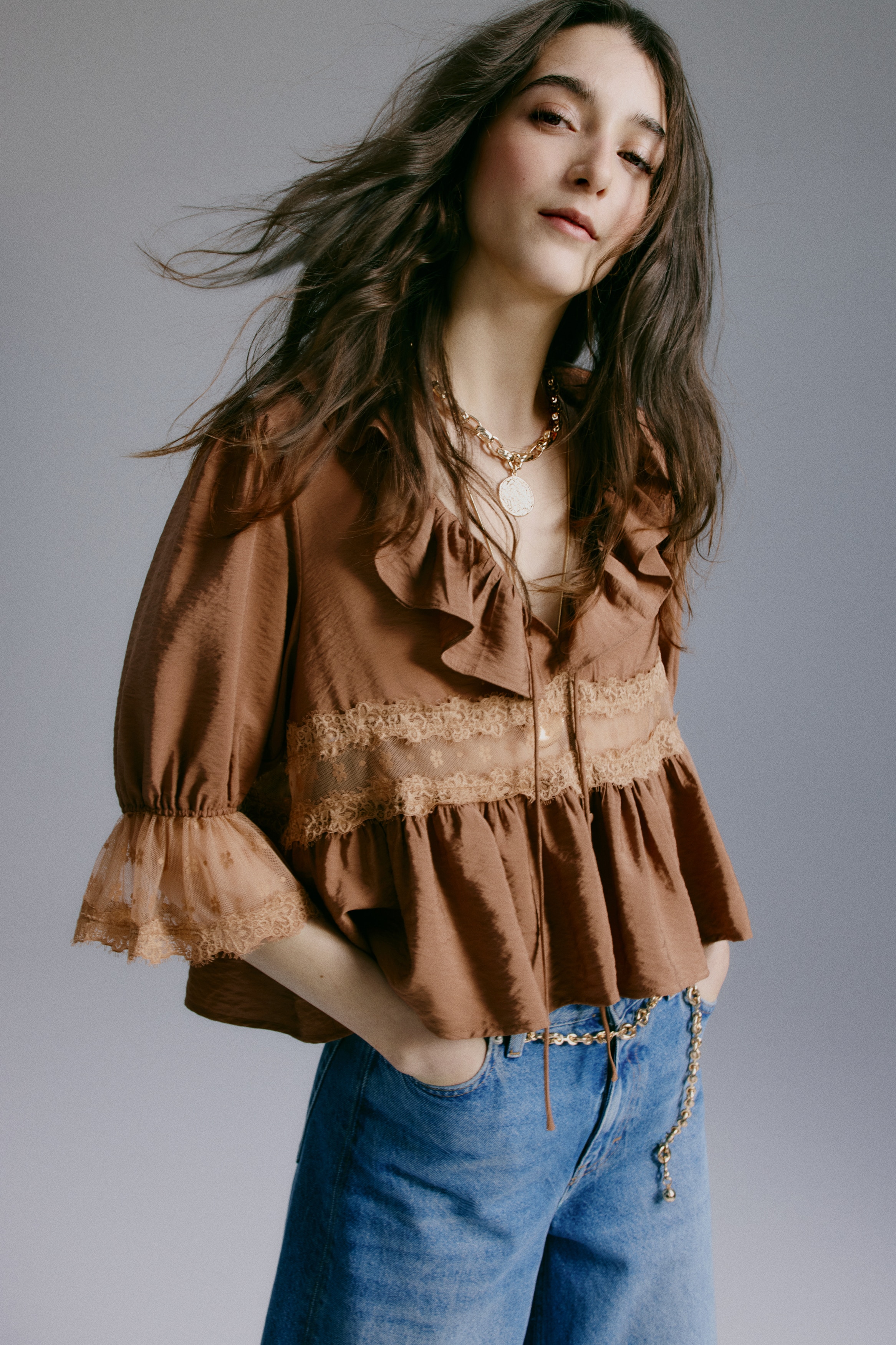 Μπλούζα με δαντελένιες λεπτομέρειες - Καφέ/Ανοιχτό μπεζ