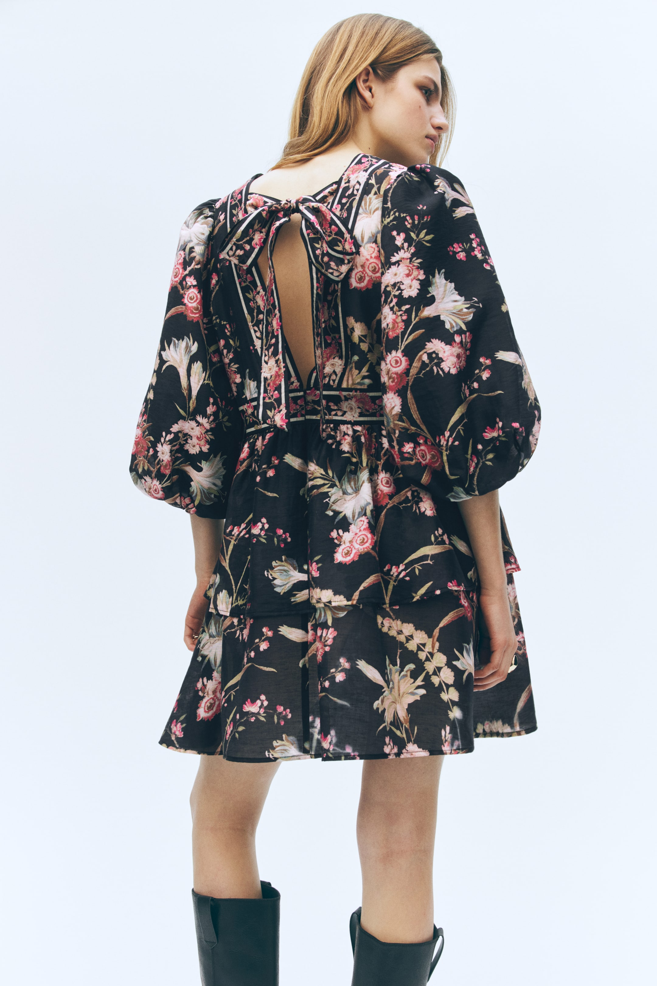 View larger image: Linen-blend dress - Black/Floral - Ladies | H&M 5