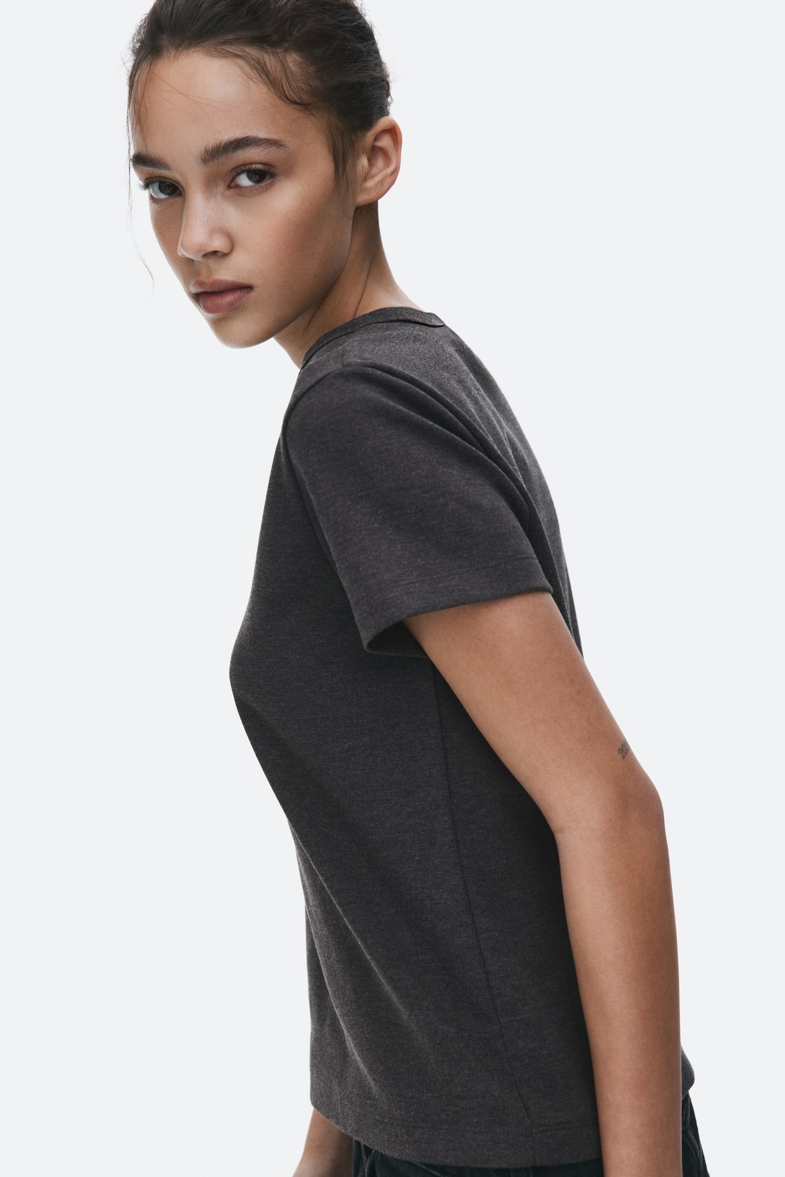 Bavlněné tričko - Tmavě šedý melír/Starorůžová/Vínová/Bílá/Modrá/Bílá/červené proužky/Námořnická modř/proužky/Světle béžová/Černá/Bílá/černý proužek/Šedý melír - 5