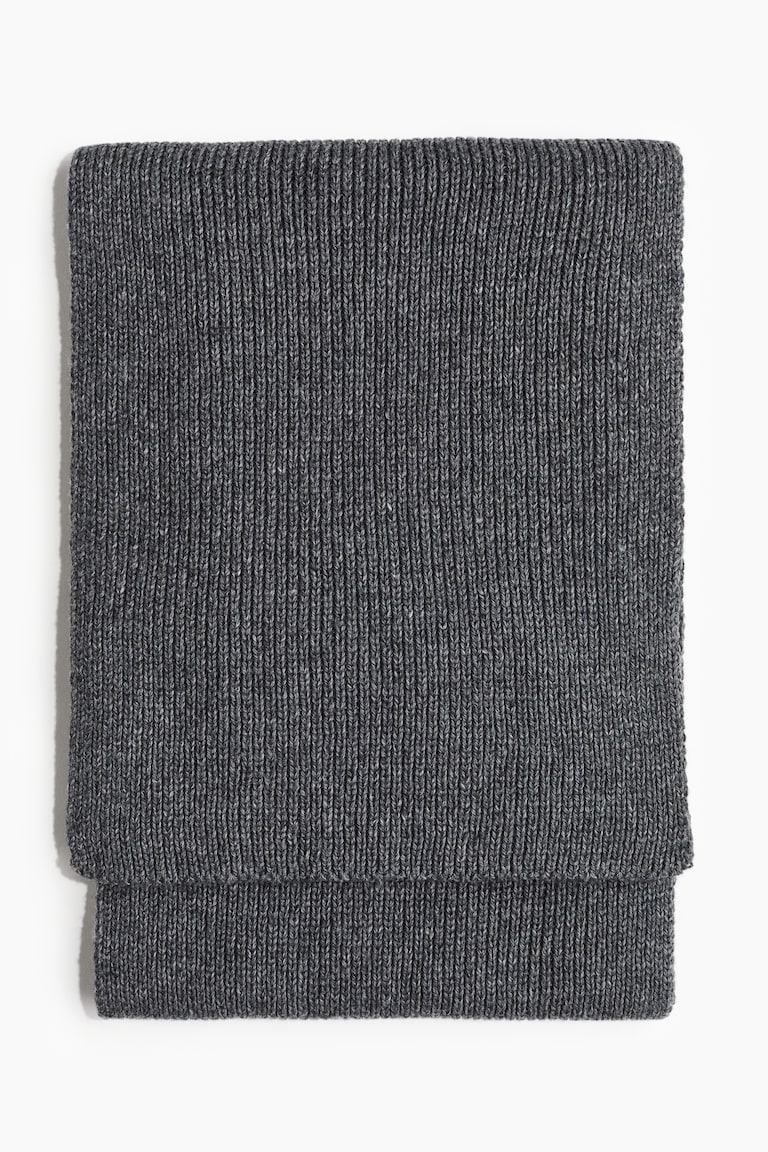 Rib-Knit Scarf