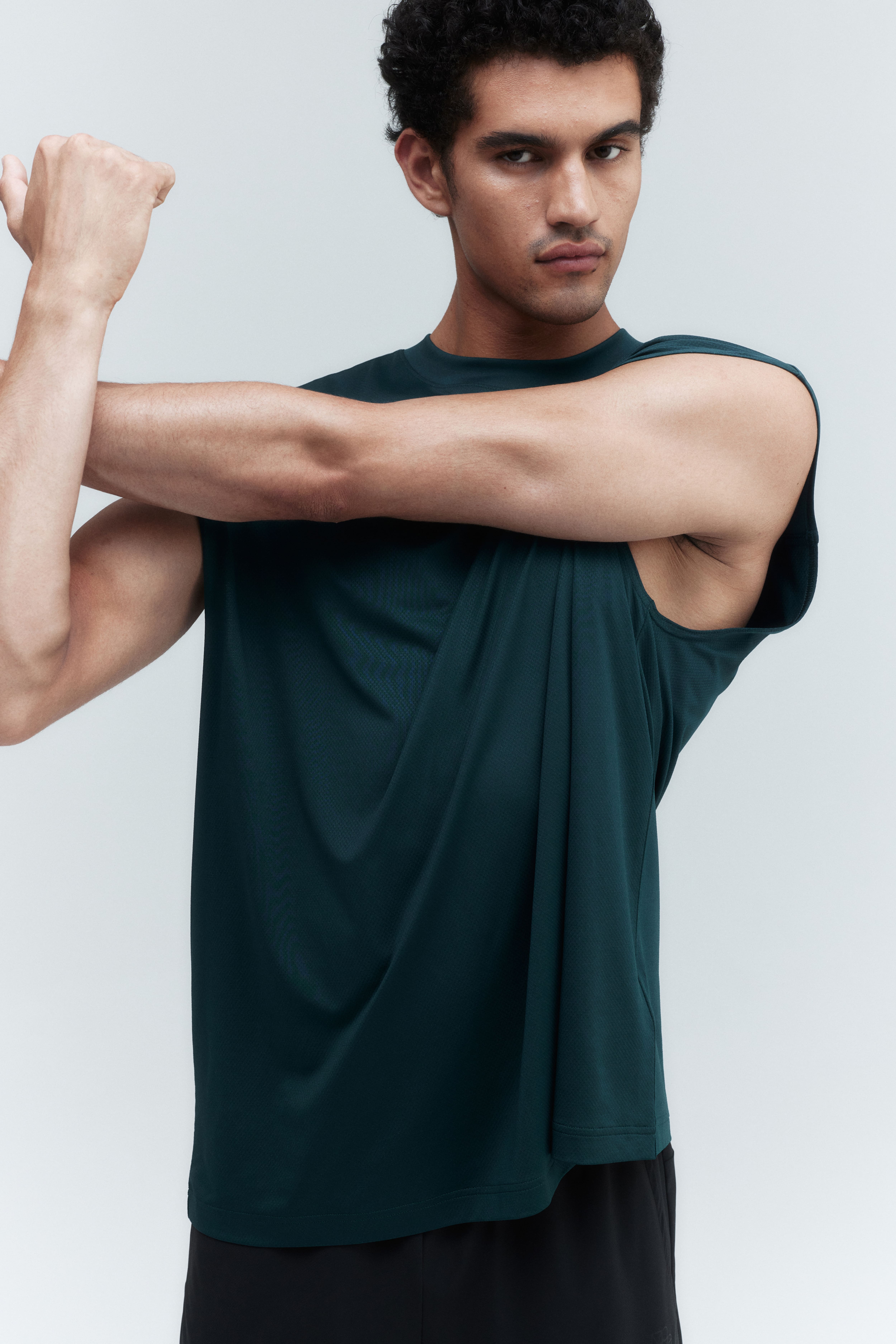 HM Loose Fit Sports vest top in DryMove™