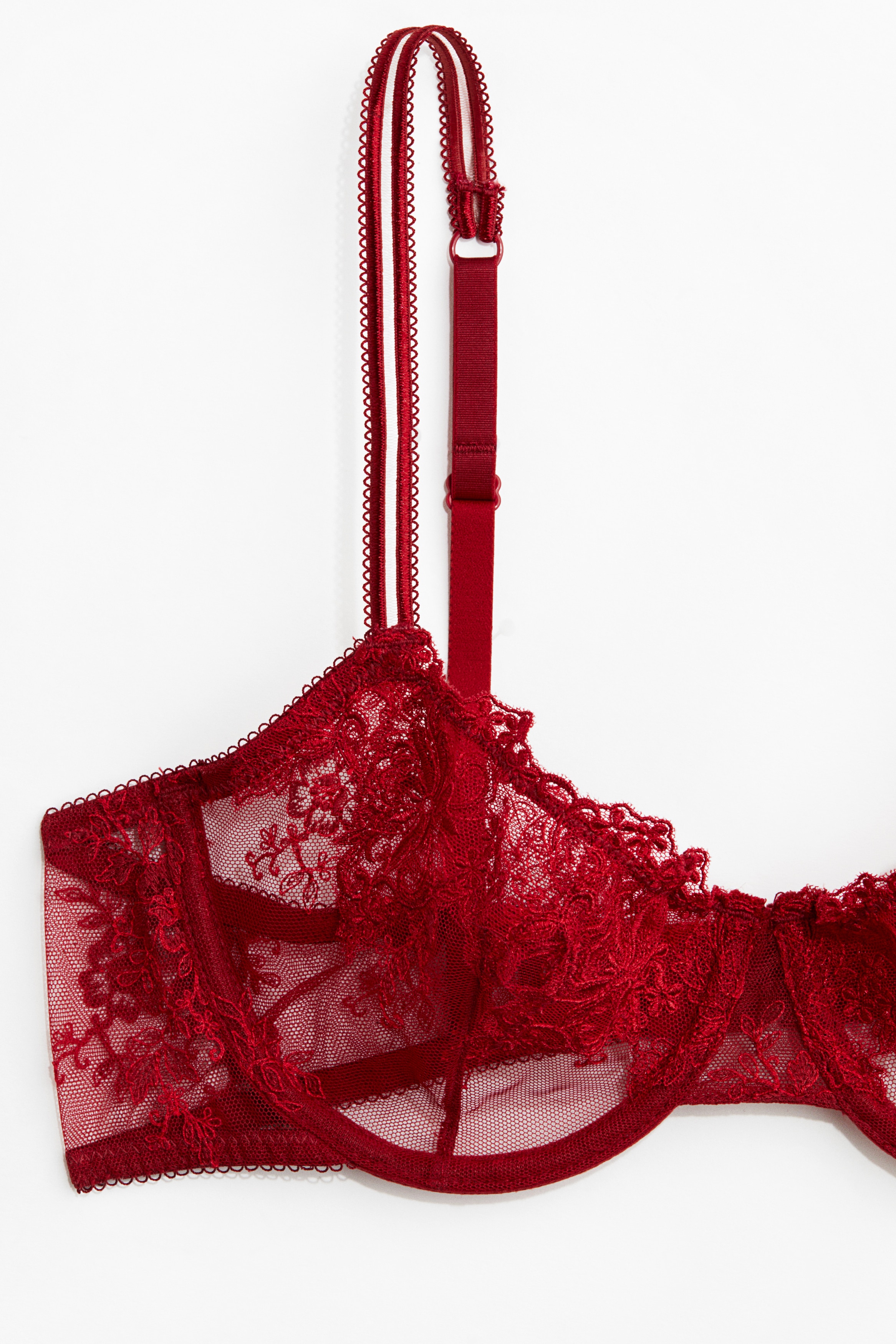Underwired embroidered bra