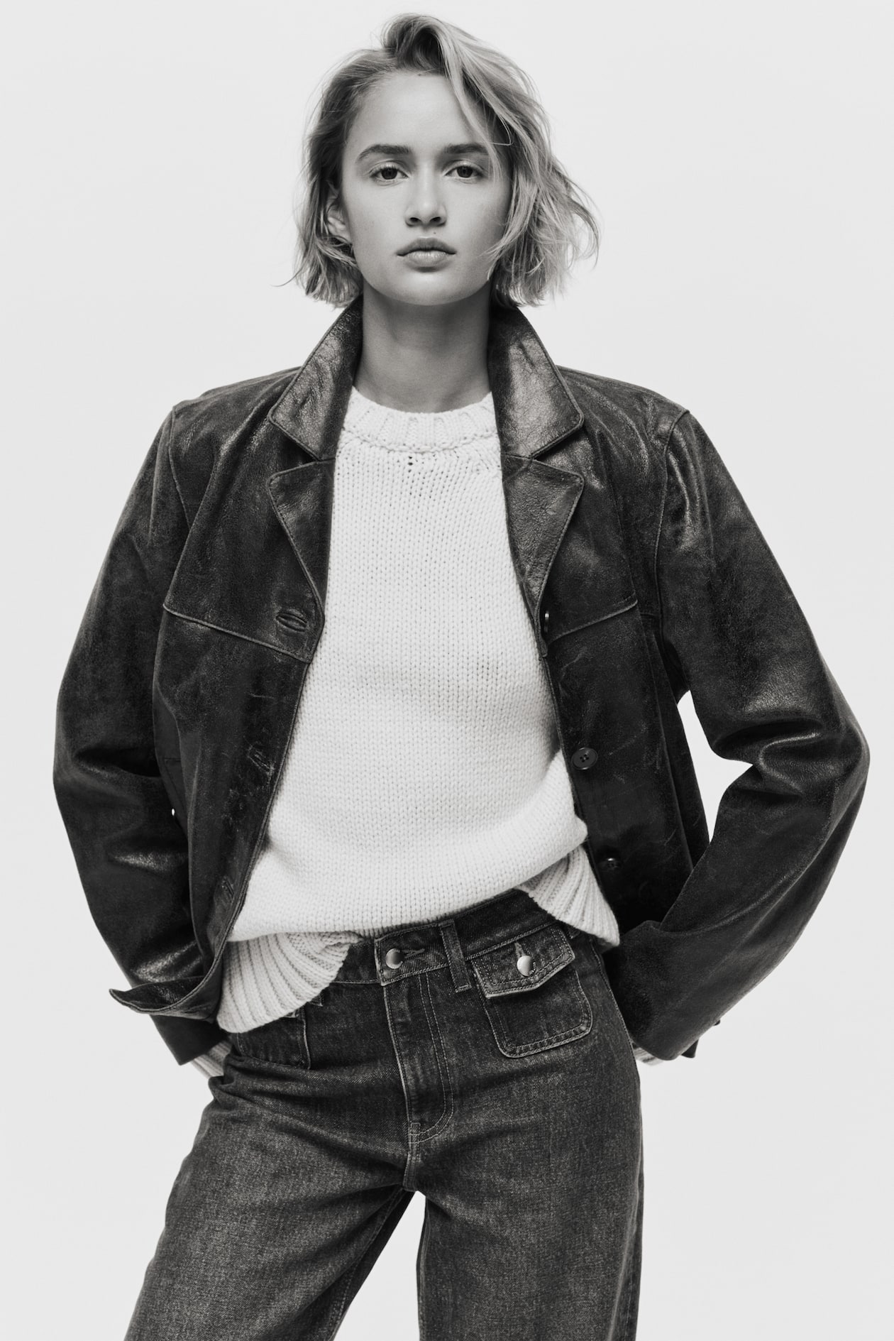 Wide High Jeans - image 4