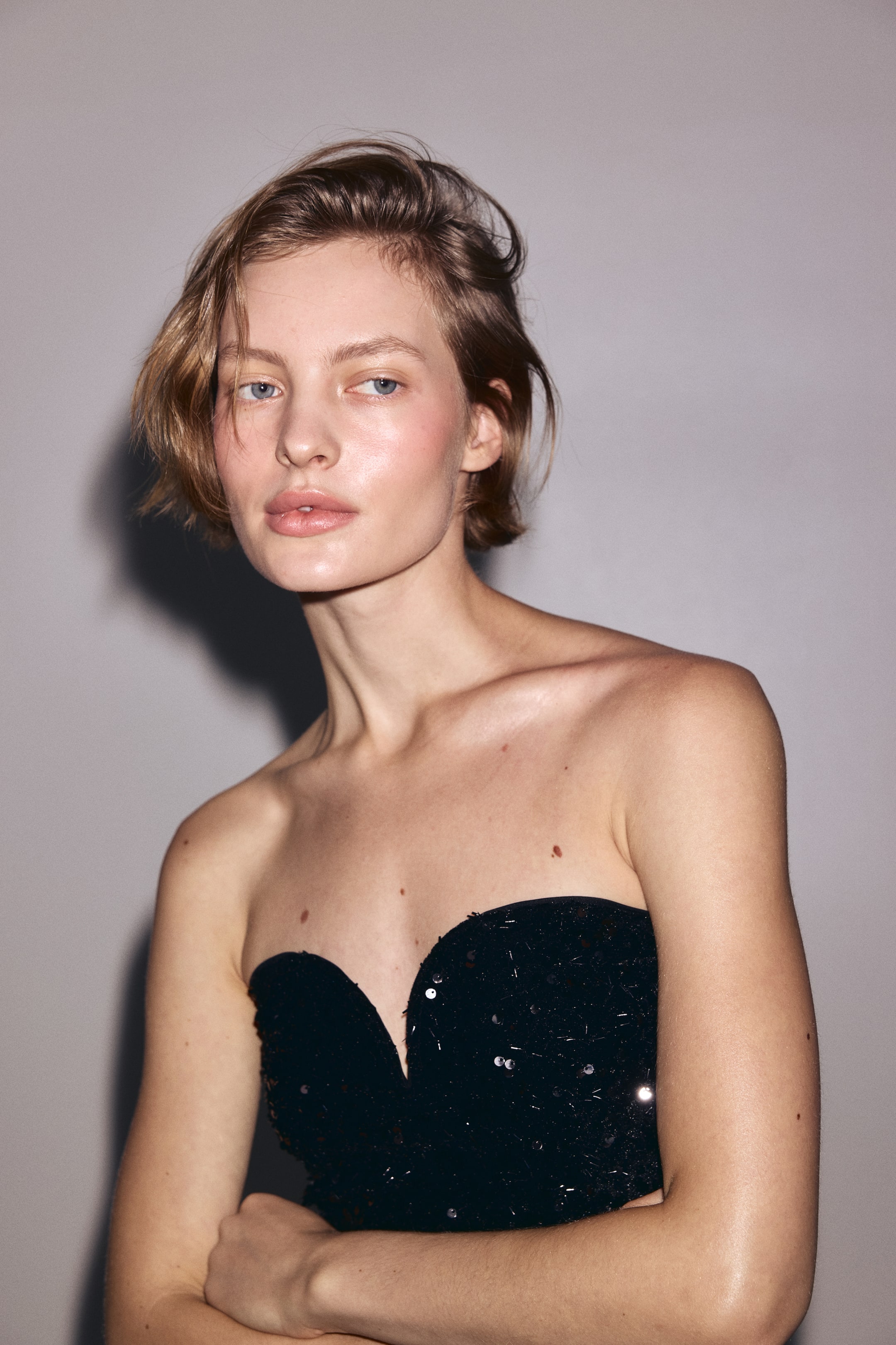 View larger image: Embellished bandeau top - Black - Ladies | H&M IN 4