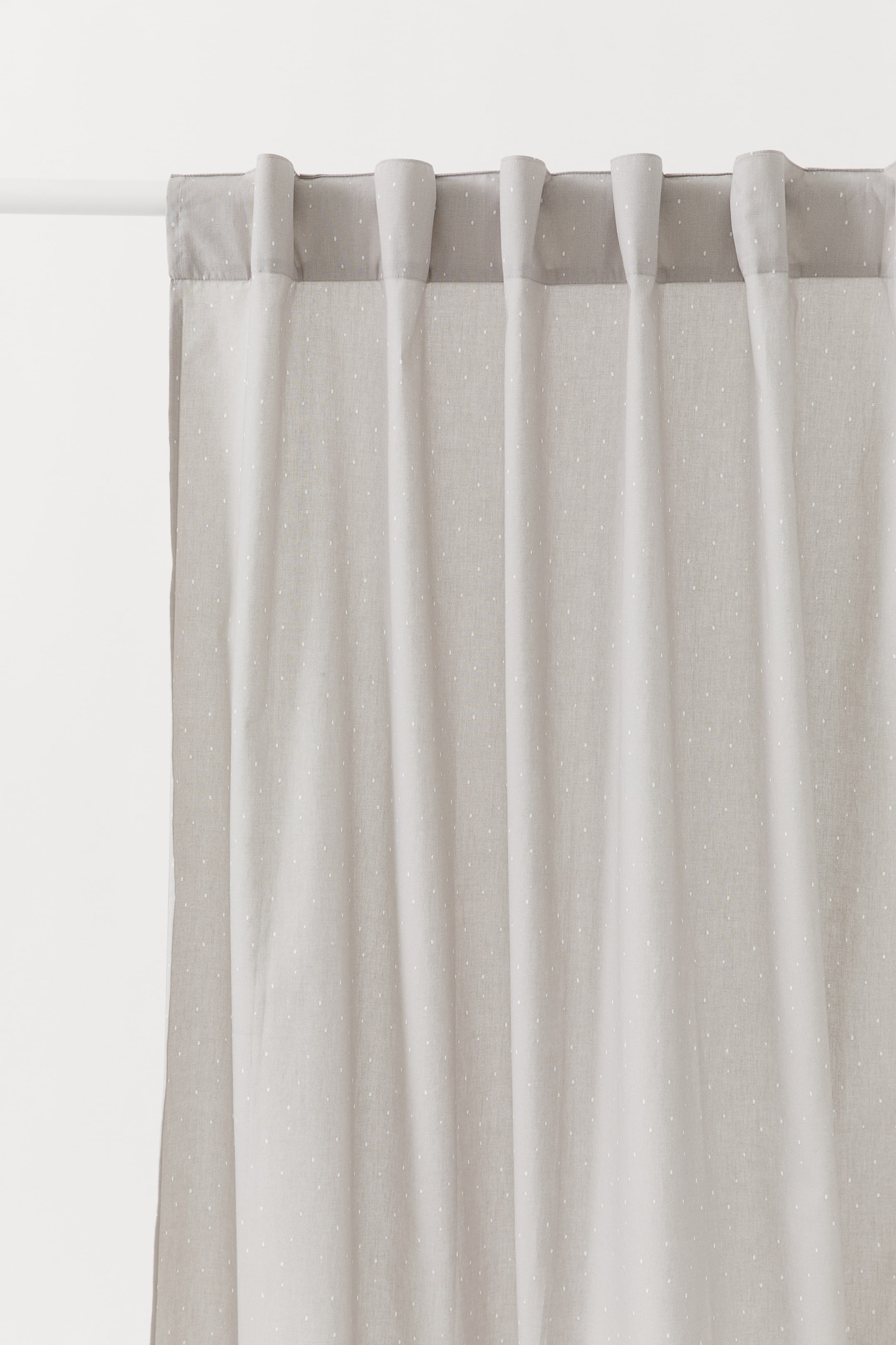 Größeres Bild ansehen: Gemusterter Vorhangschal - Hellgrau/Gepunktet - Home All | H&M DE 1