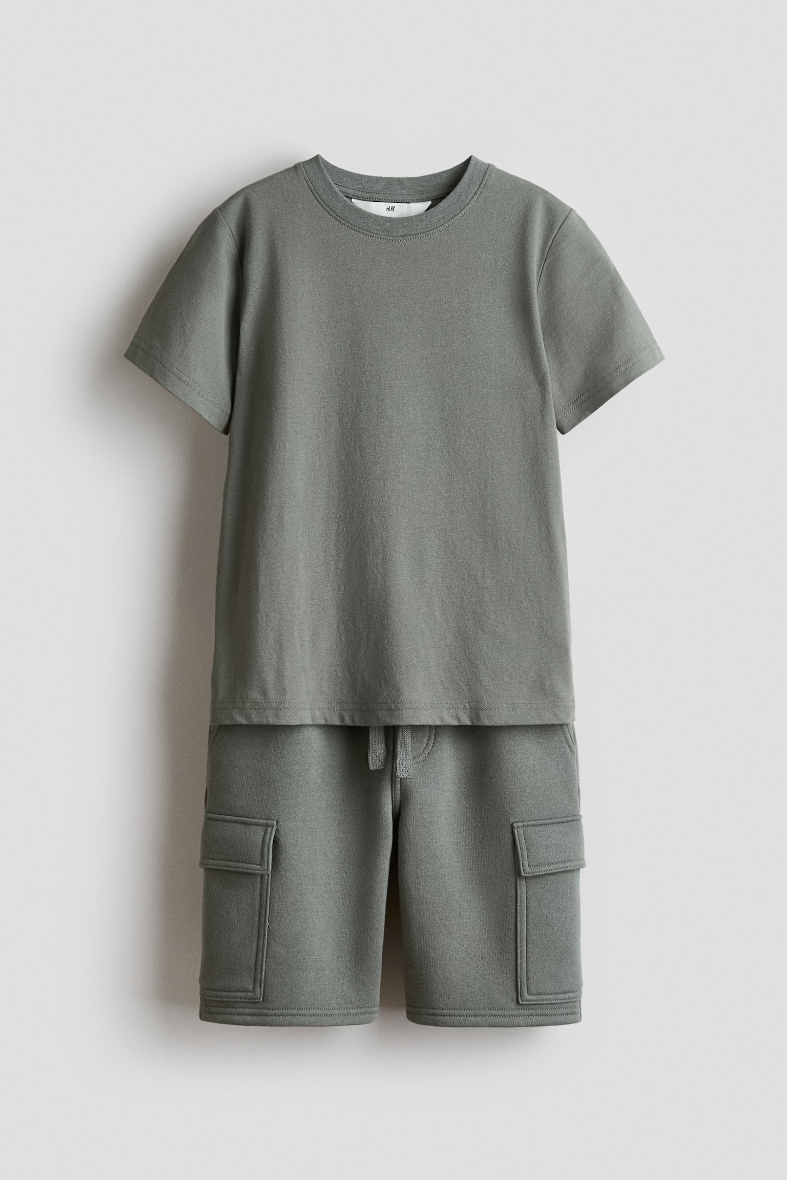 2-piece T-shirt and shorts set - Khaki green - 1