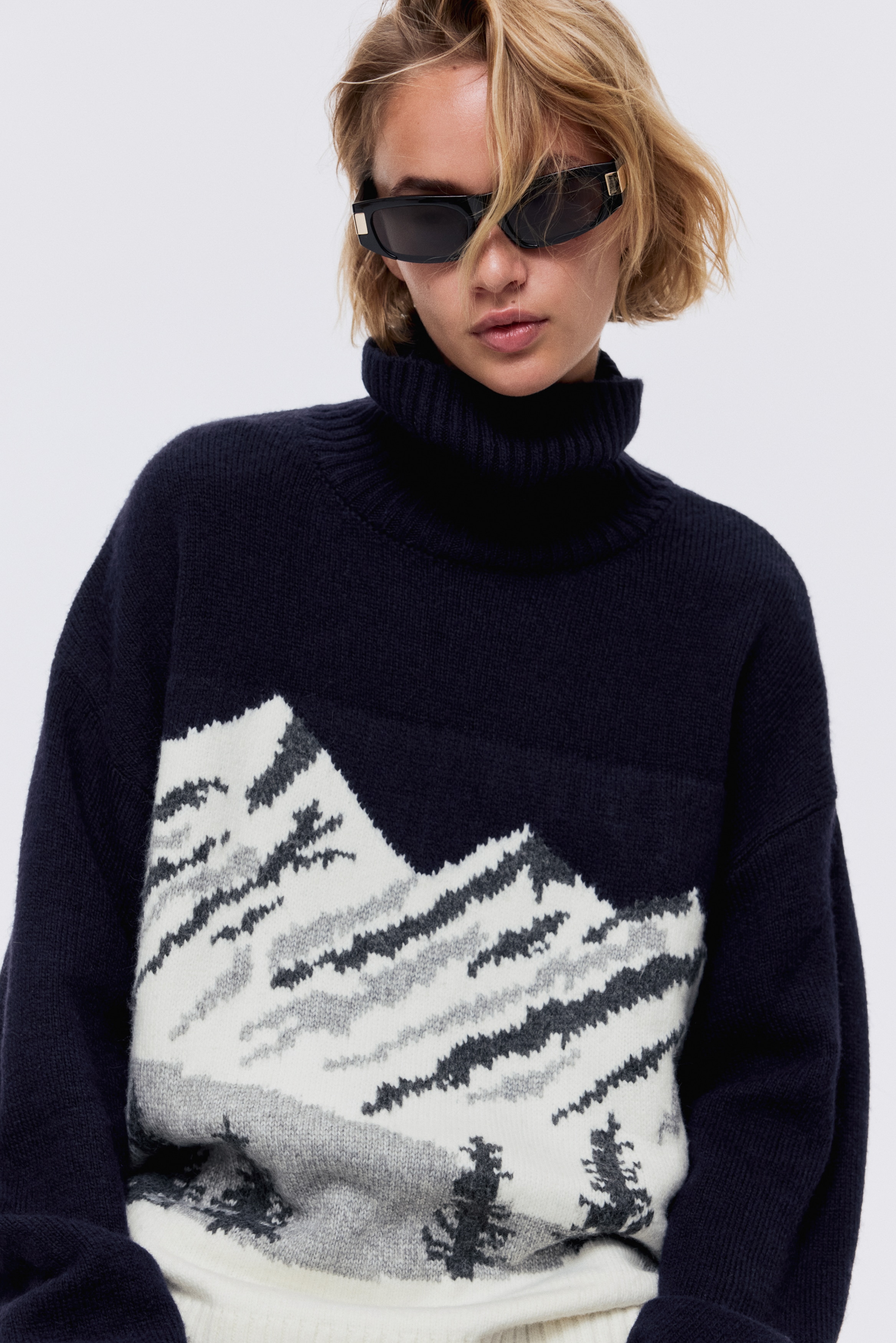 Women's Navy blue/mountains Jacquard-Knit Turtleneck Sweater | H&M CA