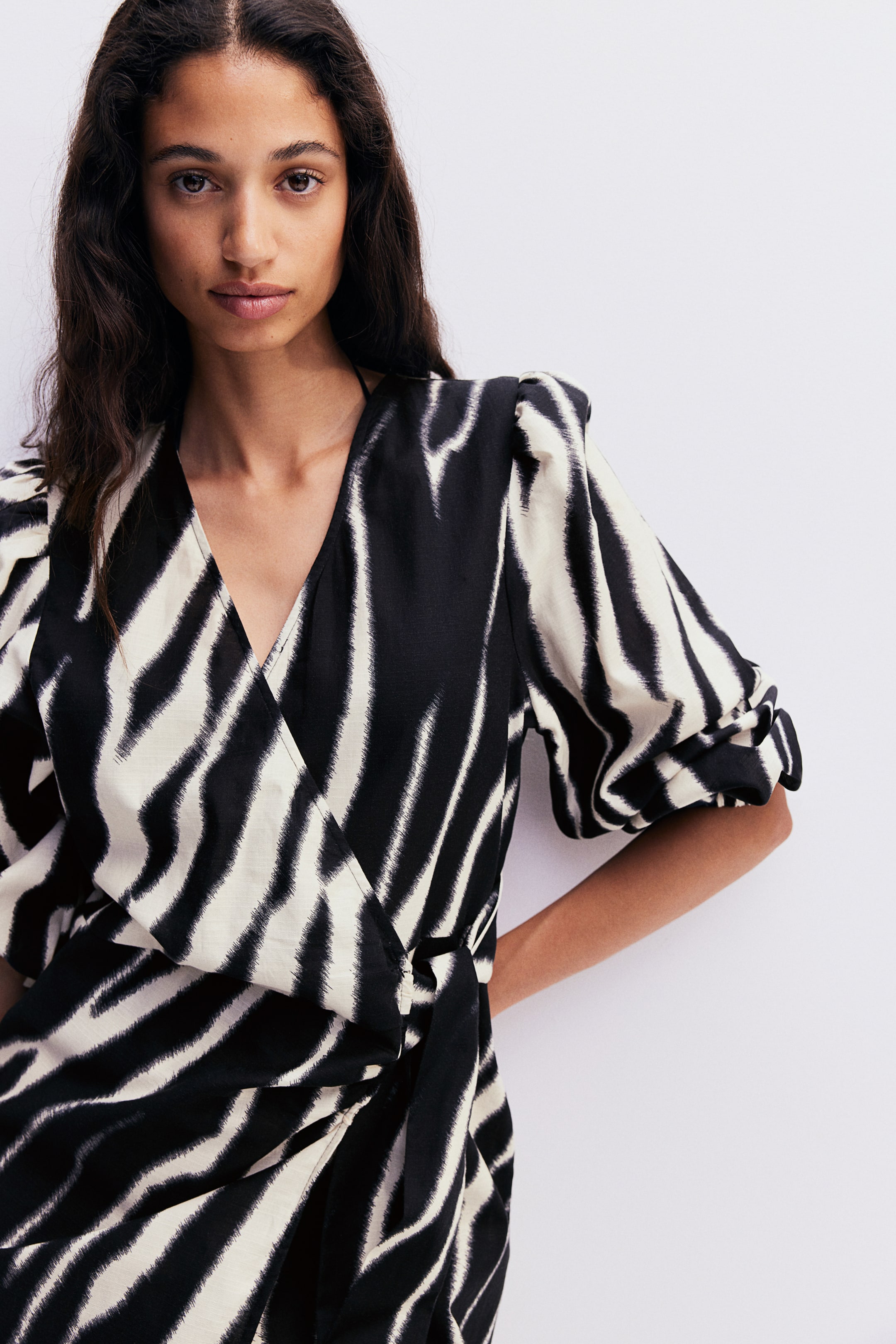 Cotton Wrap Dress - V-neck - Long sleeve - Black/zebra print - Ladies ...