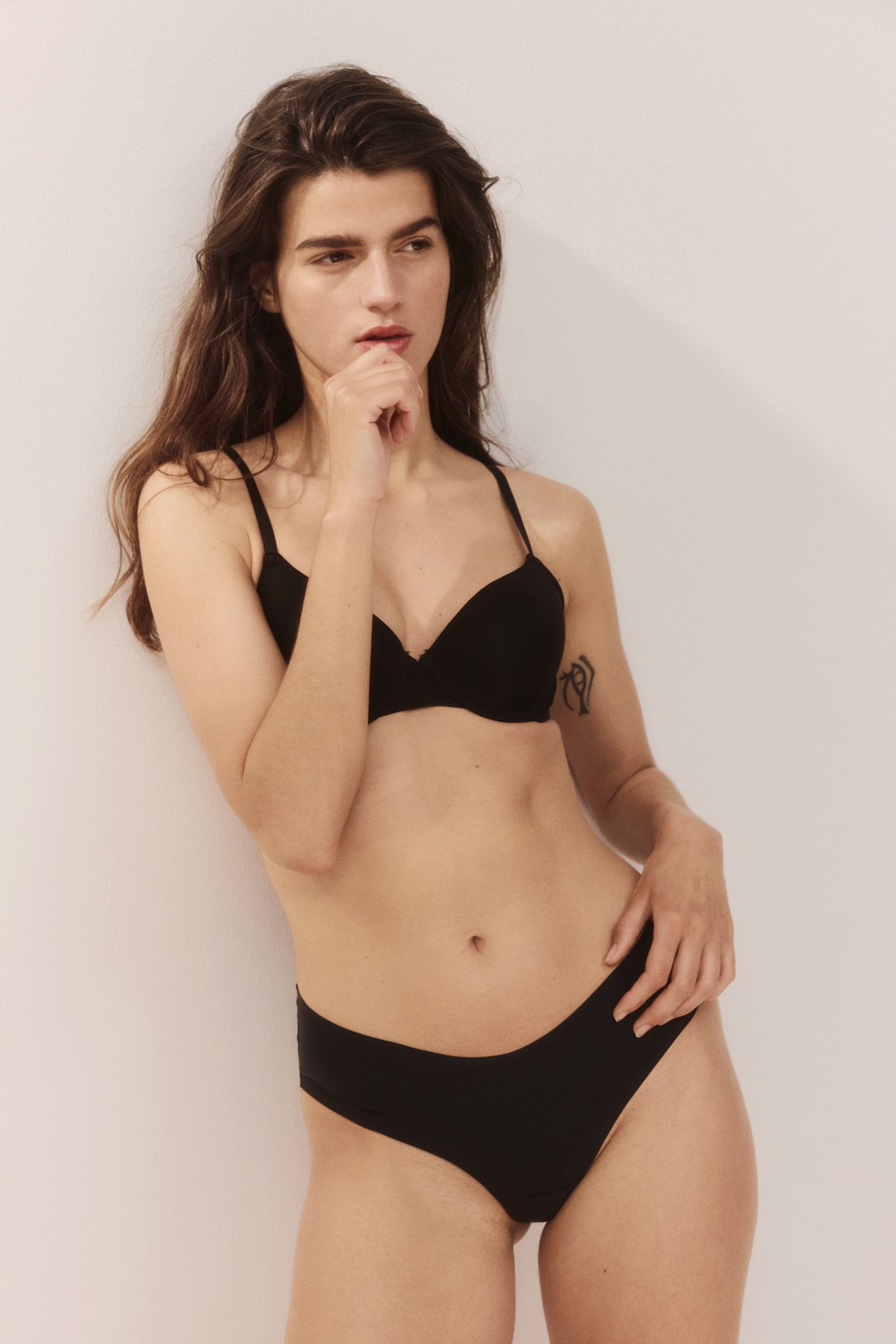 Seksi joja Keira Naytli sikildi