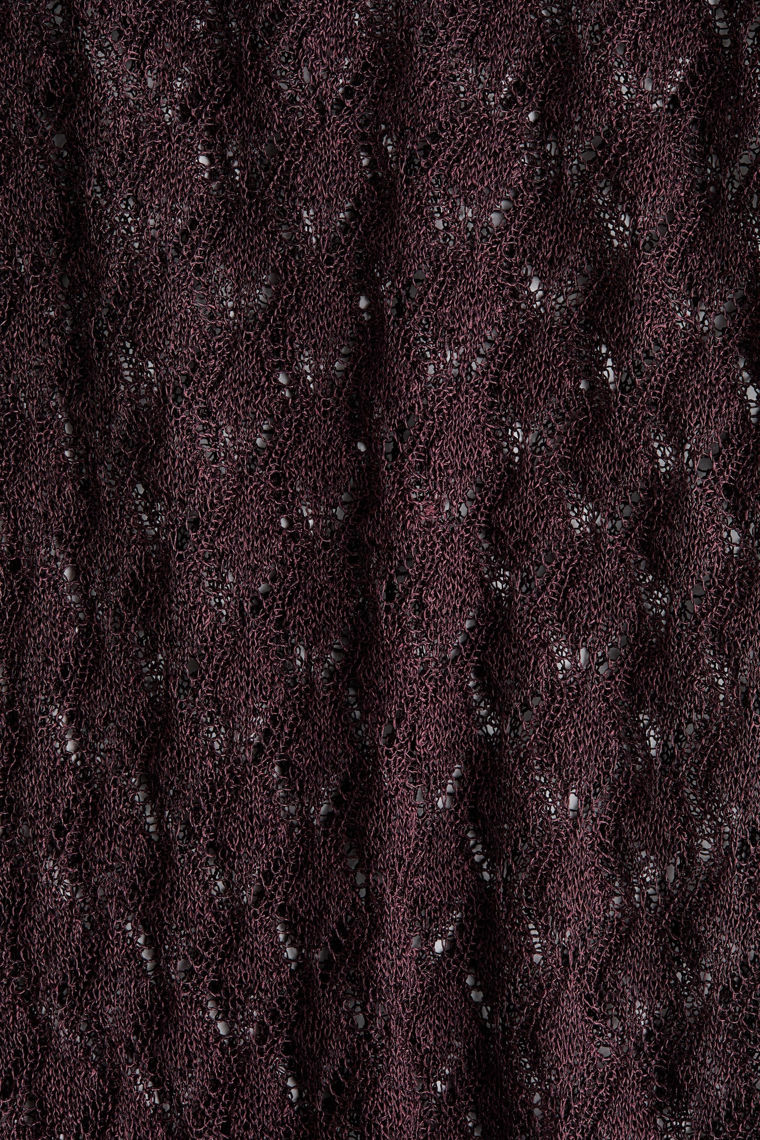 Fénylő lyukmintás kötött felső - Szilvapiros/Fekete - 3