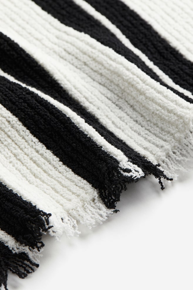 Knitted skirt - White/Black striped - 4