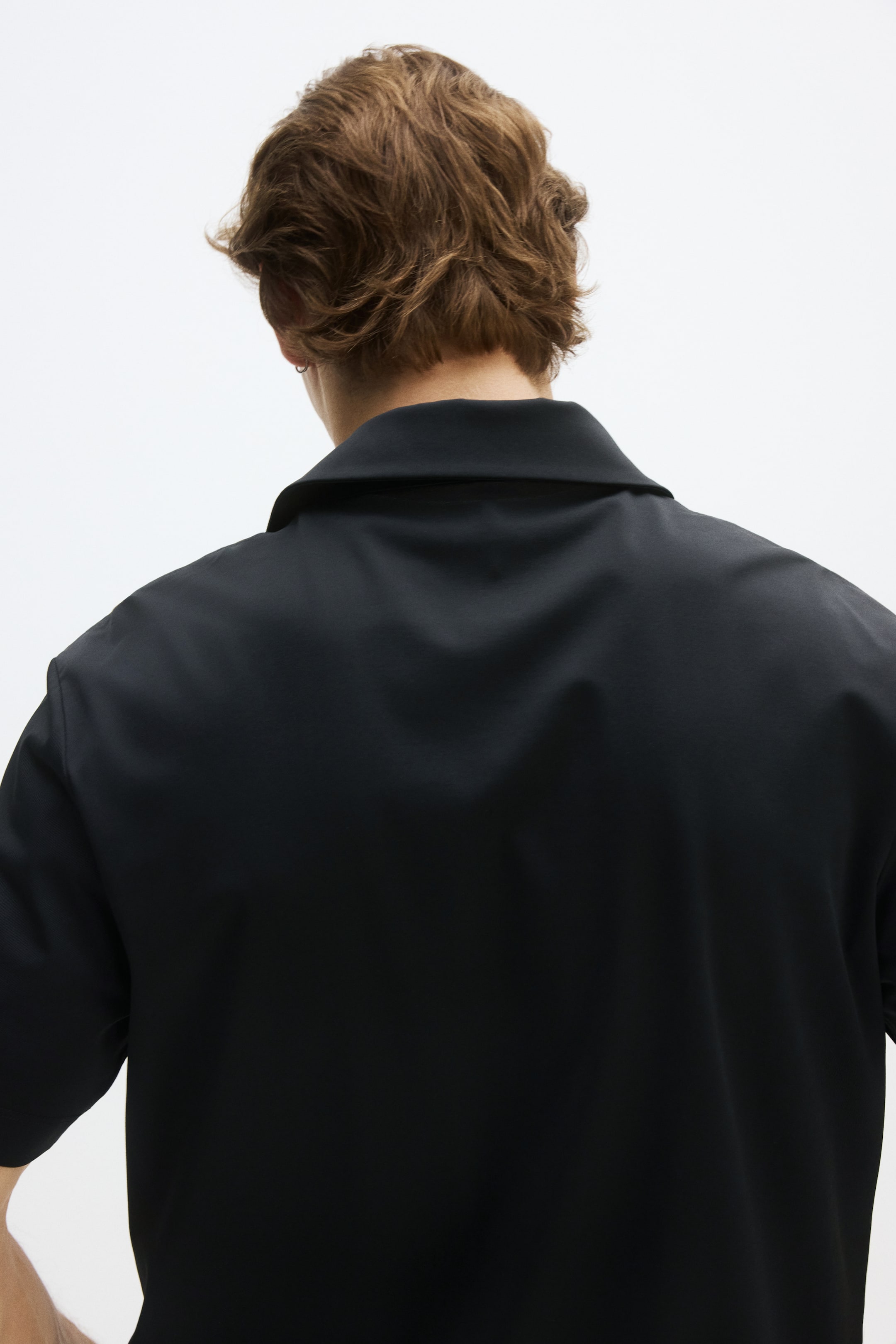 Мужские рубашки H&M Cooling Regular-Fit Polo Shirt — фото 5