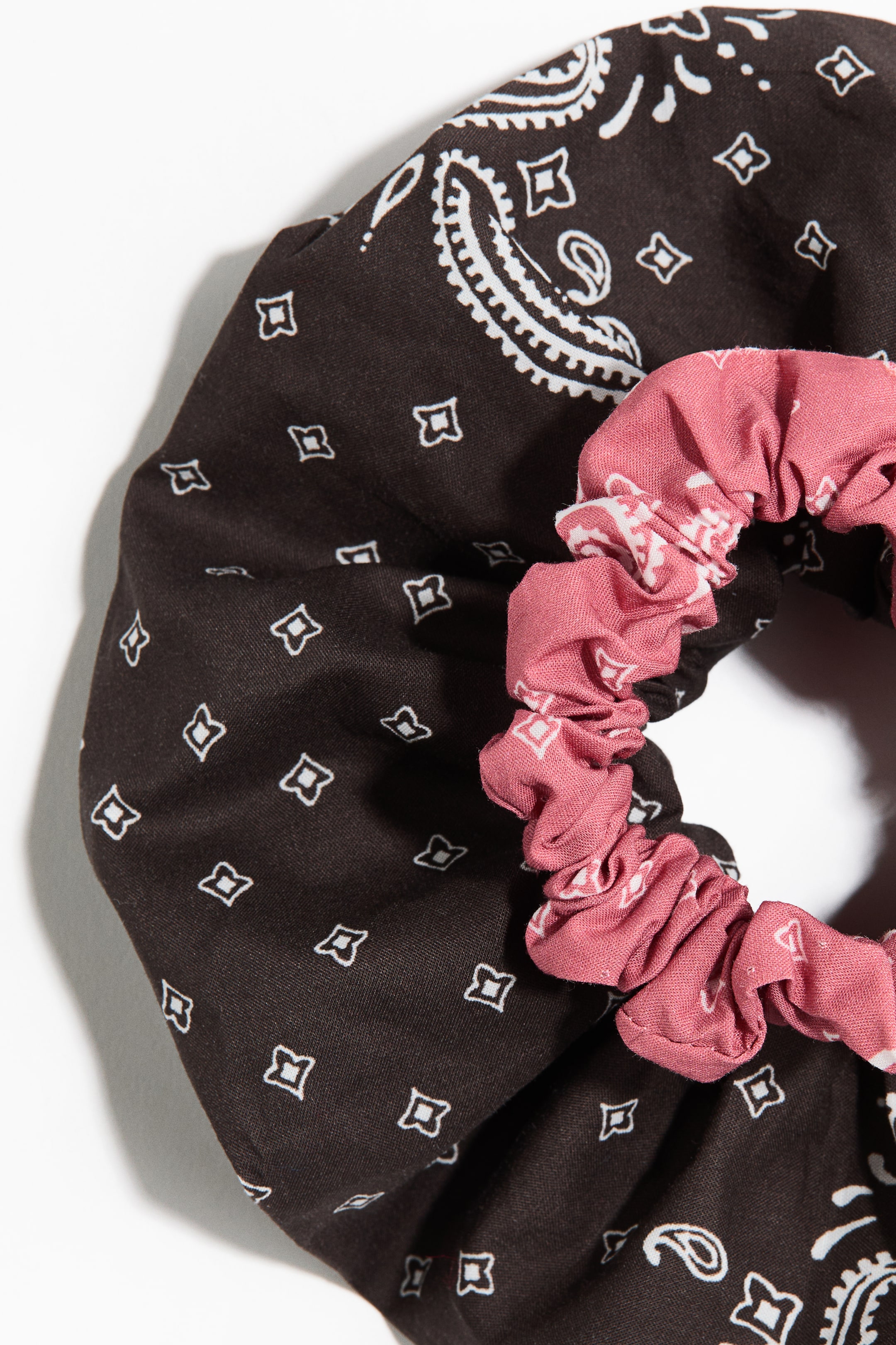 Beck Søndergaard Hårelastik - Luster Scrunchie i Brown Tortoise Shell main image 1