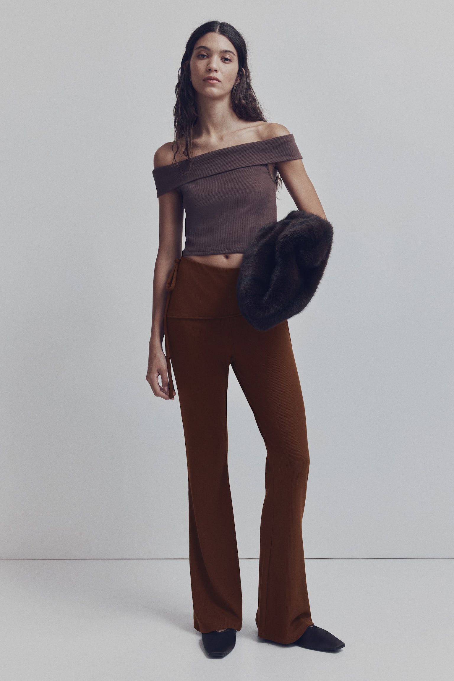 Flared trousers - Brown/White/Black - 3