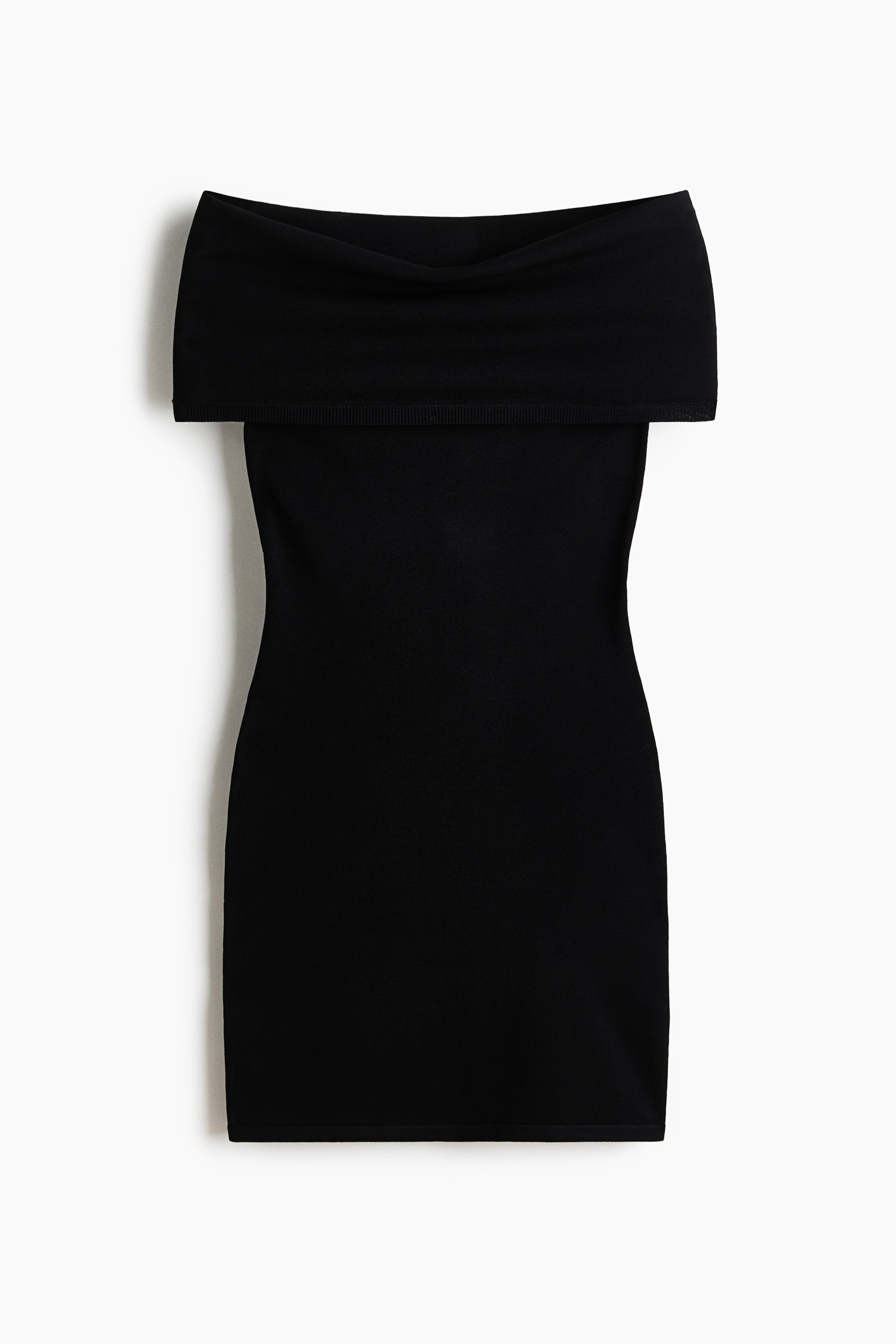 Robe épaules nues en tricot fin