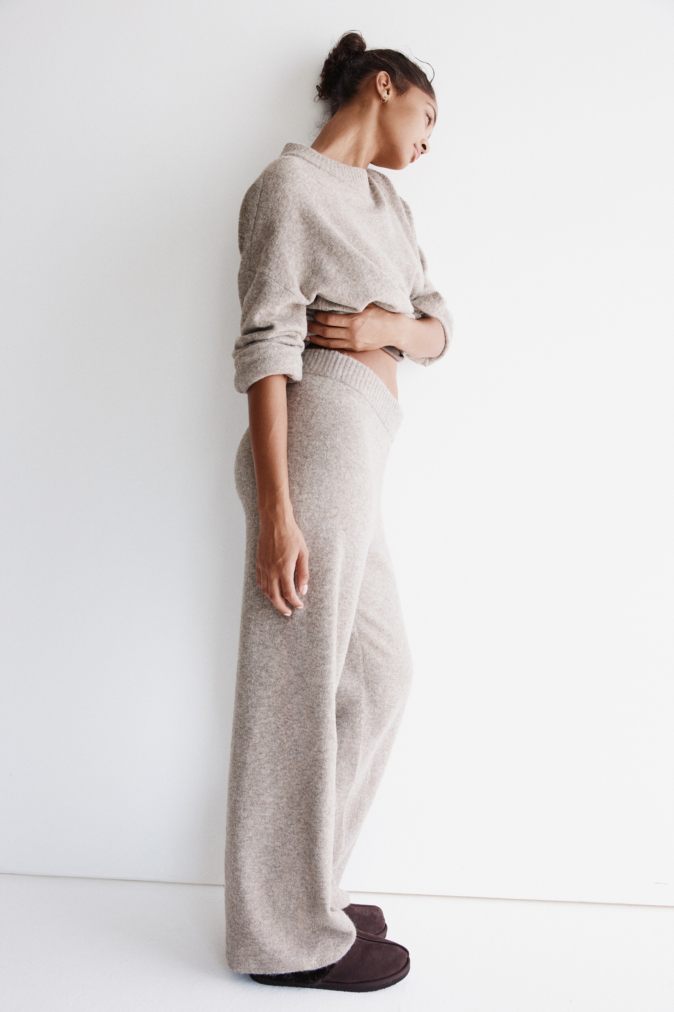 Fine-knit trousers