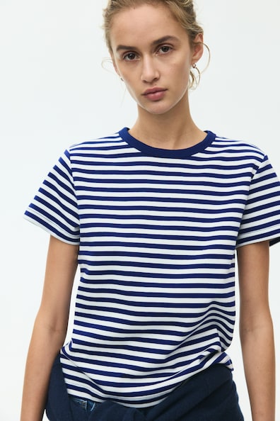 フィットTシャツ
