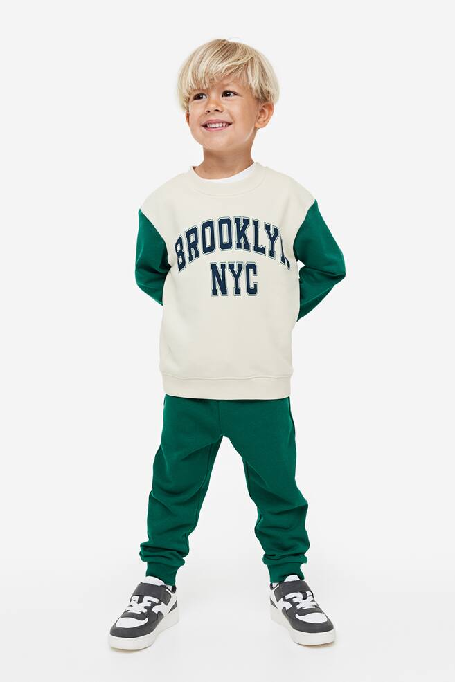 2-piece sweatshirt set - Green/Brooklyn/Light blue/Tigers/Light beige/Patterned/Black/Saturnus - 1
