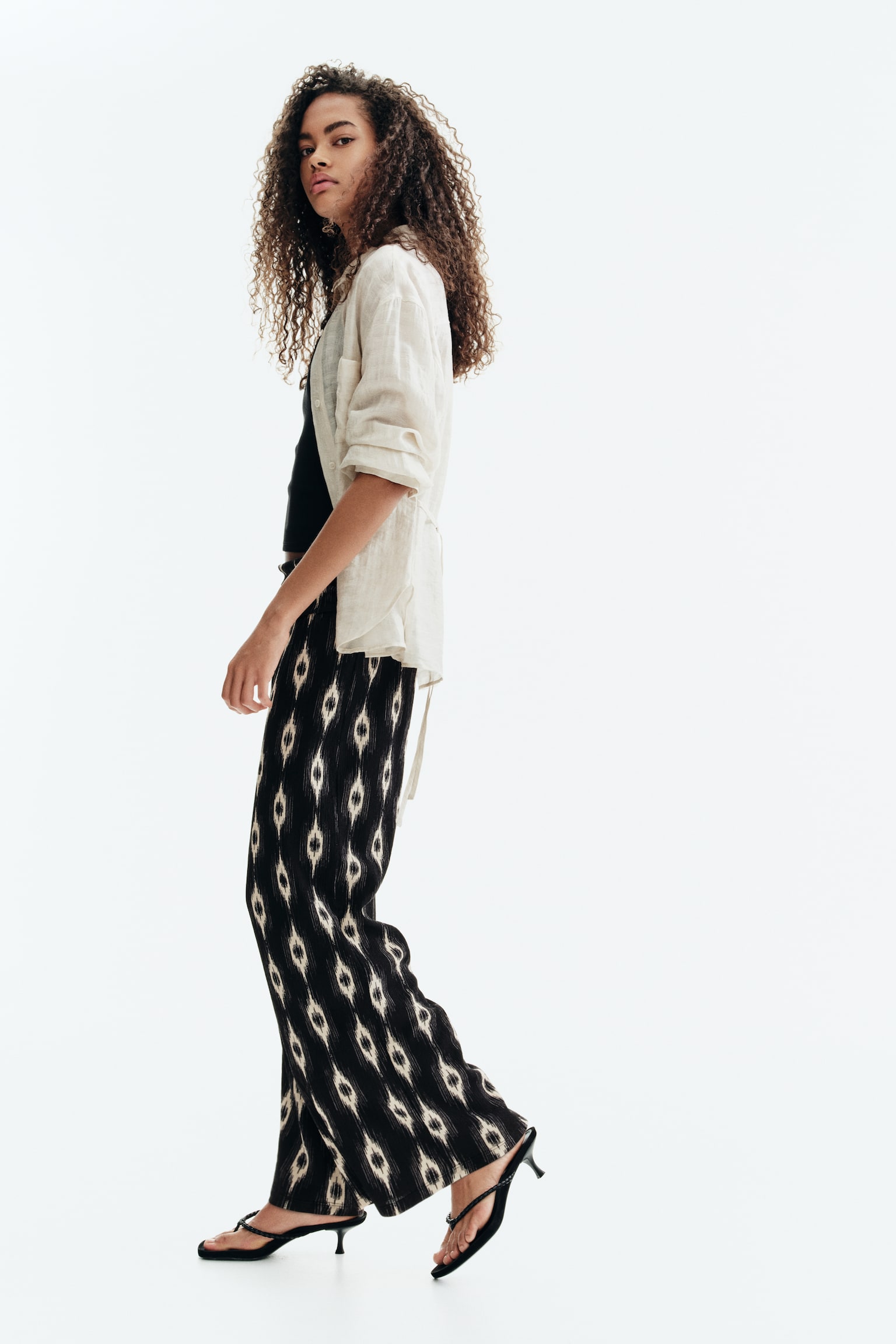 Wide gathered-waist trousers - 6